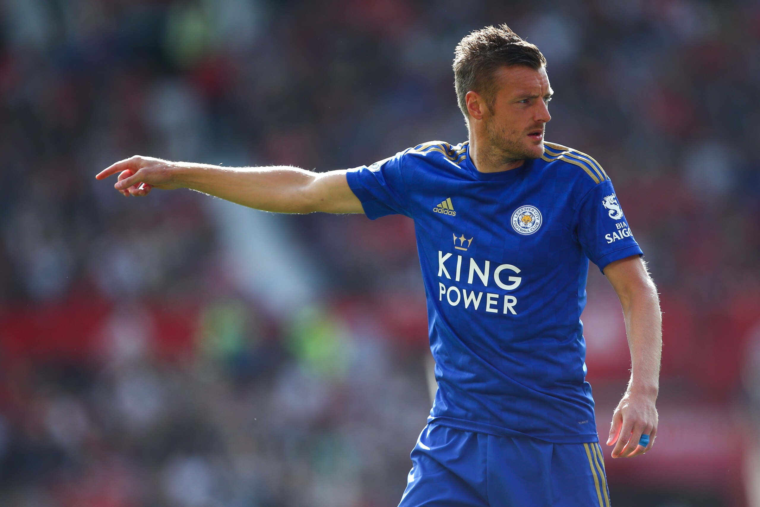 MANCHESTER, ENGLAND - SEPTEMBER 14: Jamie Vardy of Leicester City during the Premier League match between Manchester United and Leicester City at Old Trafford on September 14, 2019 in Manchester, United Kingdom. (Photo by Robbie Jay Barratt - AMA/Getty Im