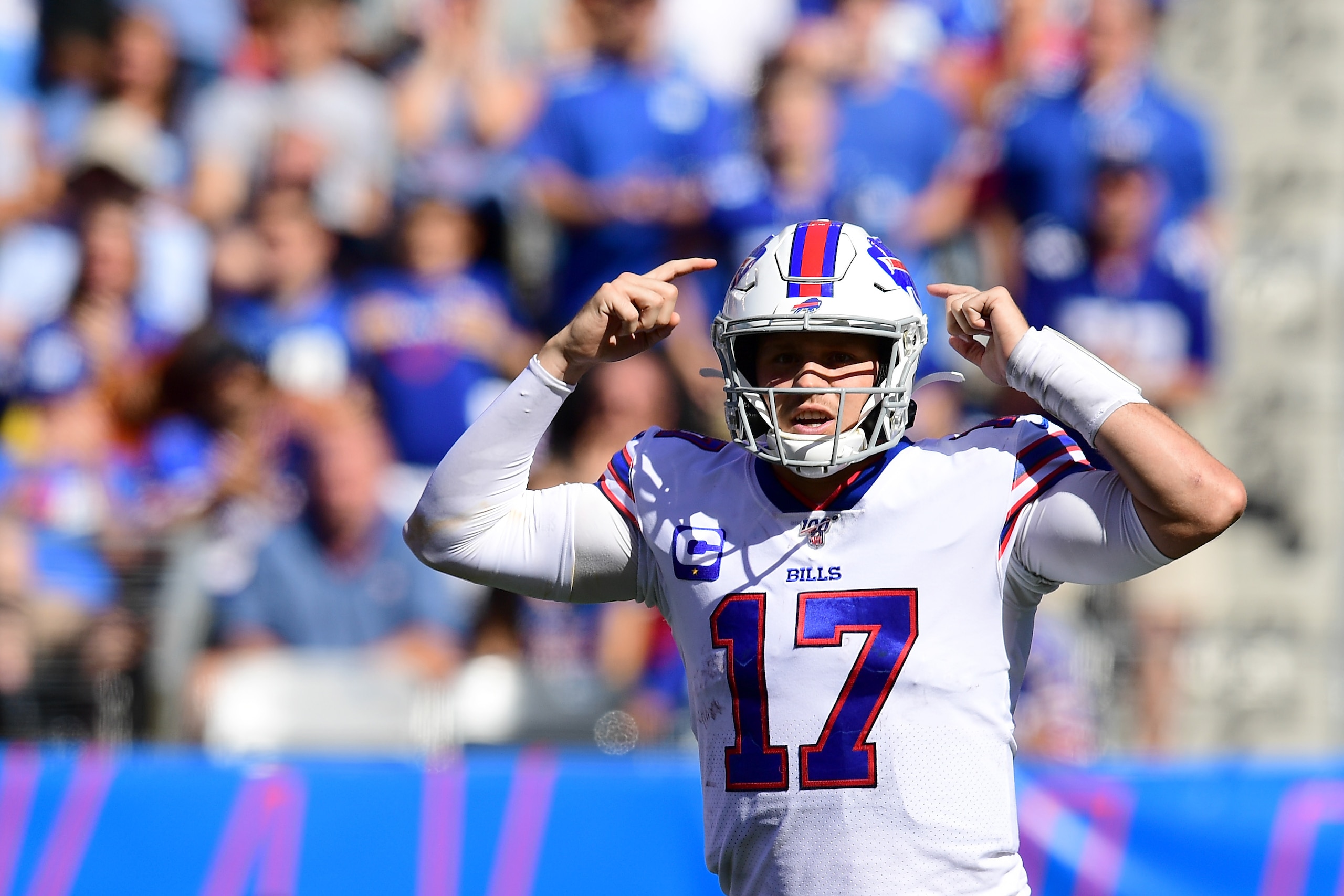 EAST RUTHERFORD, NEW JERSEY - SEPTEMBER 15: Josh Allen #17 of the Buffalo Bills calls a play during their game against the New York Giants at MetLife Stadium on September 15, 2019 in East Rutherford, New Jersey. (Photo by Emilee Chinn/Getty Images)