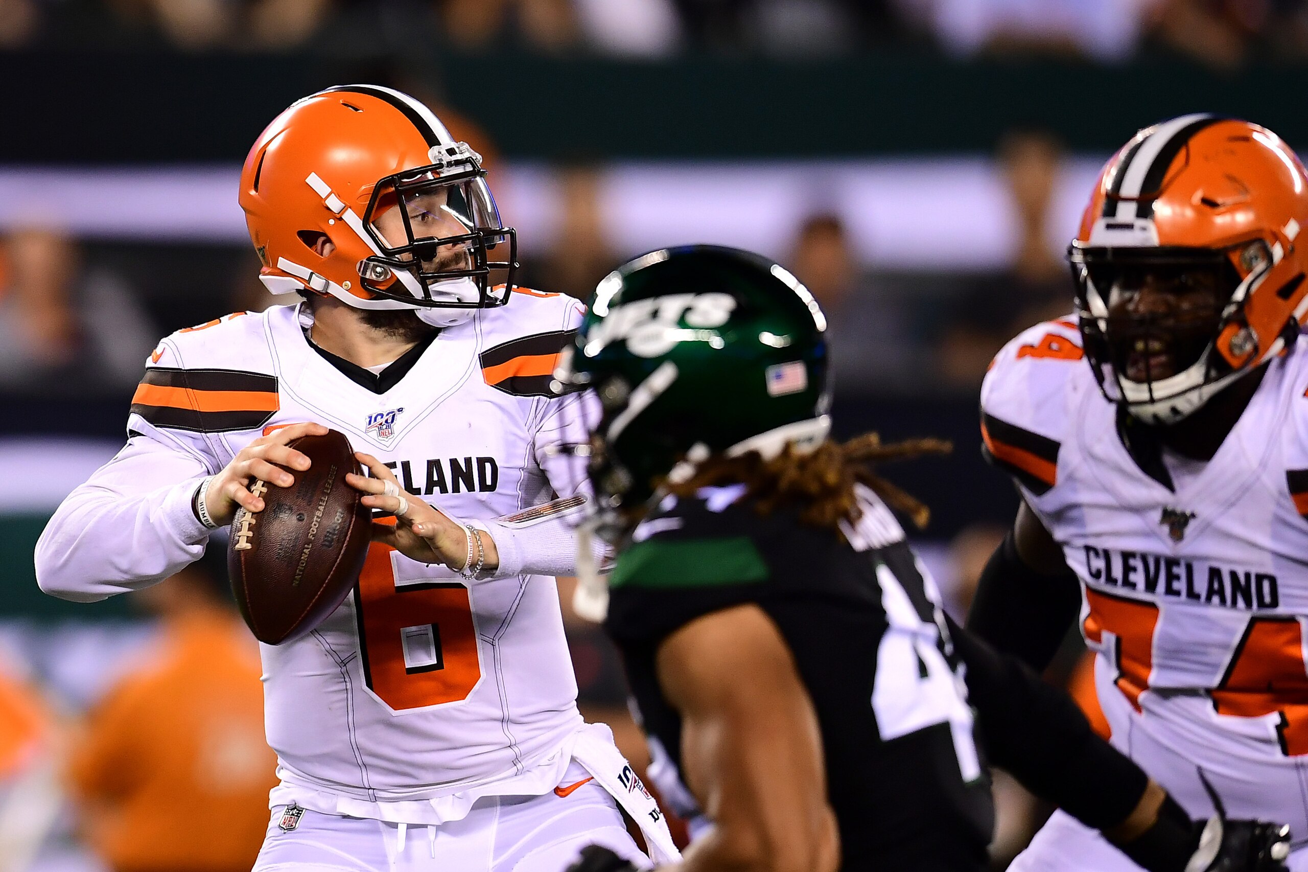 EAST RUTHERFORD, NEW JERSEY - SEPTEMBER 16: Baker Mayfield #6 of the Cleveland Browns drops back to pass during their game against the New York Jets at MetLife Stadium on September 16, 2019 in East Rutherford, New Jersey. (Photo by Emilee Chinn/Getty Imag