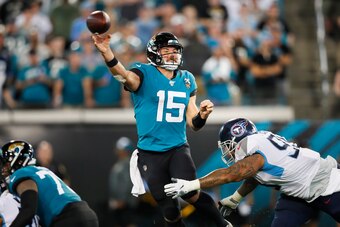 JACKSONVILLE, FLORIDA - SEPTEMBER 19: Gardner Minshew #15 of the Jacksonville Jaguars throws a pass during the second quarter against the Tennessee Titans at TIAA Bank Field on September 19, 2019 in Jacksonville, Florida. (Photo by James Gilbert/Getty Ima