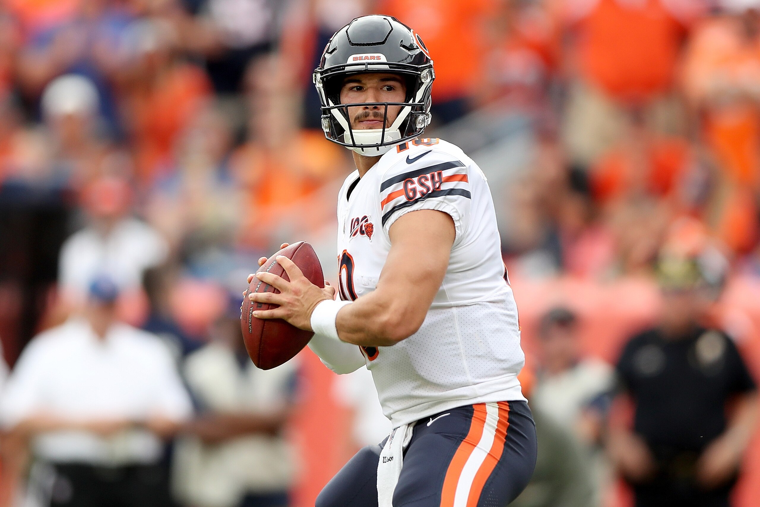 DENVER, COLORADO - SEPTEMBER 15: Quarterback Mitchell Trubisky #10 of the Chicago Bears throws in the second quarter against the Denver Broncos at Empower Field at Mile High on September 15, 2019 in Denver, Colorado. (Photo by Matthew Stockman/Getty Image