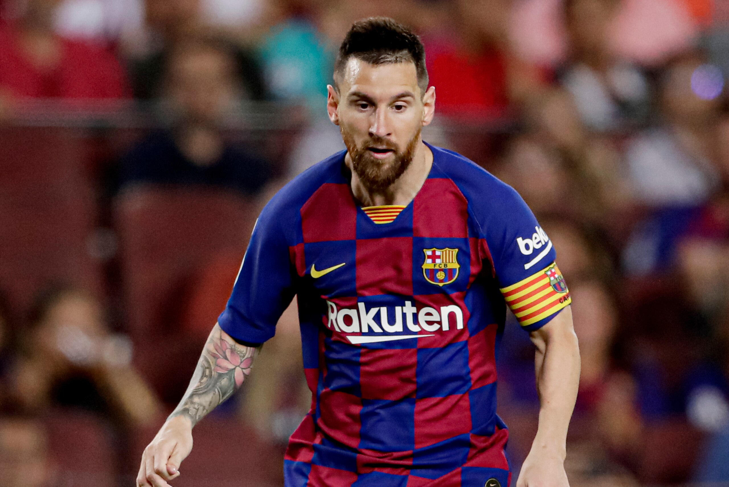 BARCELONA, SPAIN - SEPTEMBER 24: Lionel Messi of FC Barcelona  during the La Liga Santander  match between FC Barcelona v Villarreal at the Camp Nou on September 24, 2019 in Barcelona Spain (Photo by Rico Brouwer/Soccrates/Getty Images)