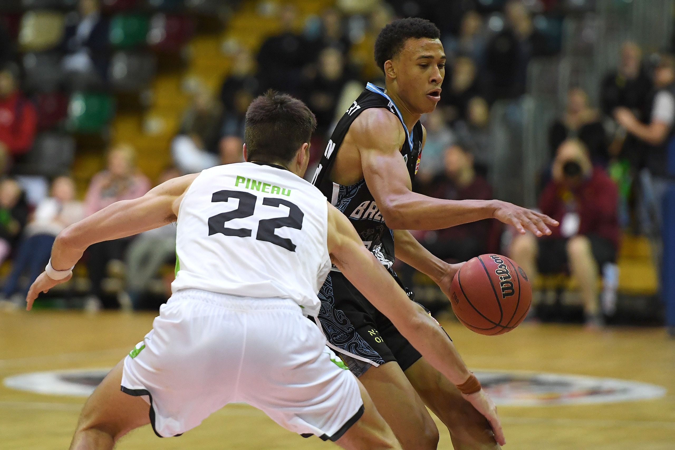 HOBART, AUSTRALIA - SEPTEMBER 22: RJ Hampton of the NZ Breakers looks to pass during the NBL Blitz pre-season match between SE Melbourne Phoenix and NZ Breakers at Derwent Entertainment Centre on September 22, 2019 in Hobart, Australia. (Photo by Steve Be