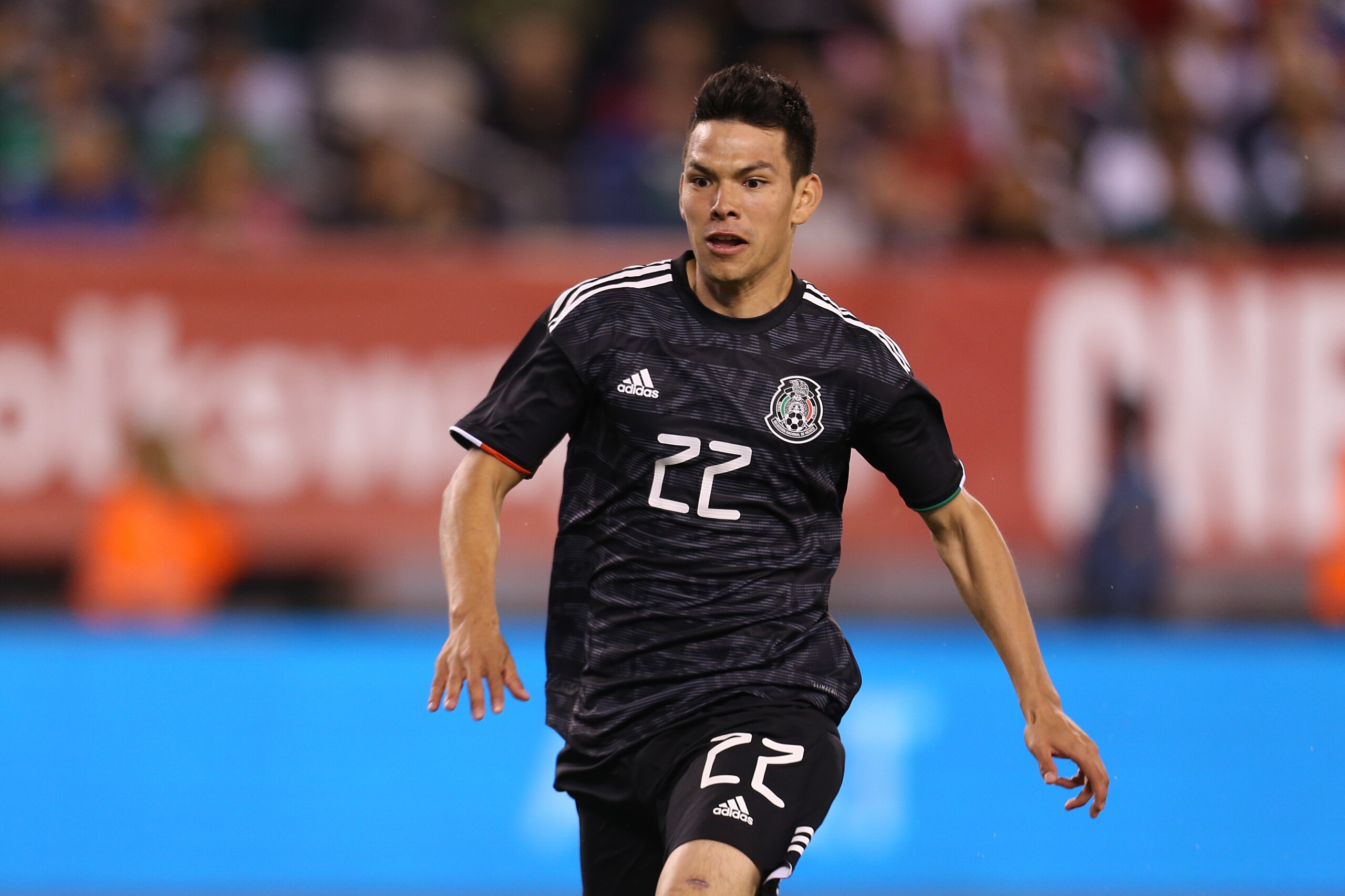 EAST RUTHERFORD, NJ - SEPTEMBER 06: Hirving Lozano #22 of Mexico in action during the international friendly match between Mexico and USA at MetLife Stadium on September 6, 2019 in East Rutherford, New Jersey. (Photo by Omar Vega/Getty Images)