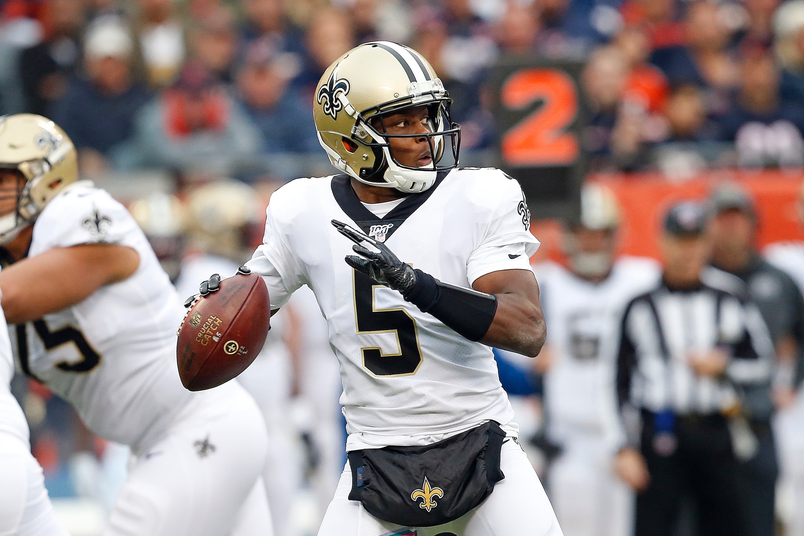 CHICAGO, ILLINOIS - OCTOBER 20: Teddy Bridgewater #5 of the New Orleans Saints throws a pass against the New Orleans Saints during the first half at Soldier Field on October 20, 2019 in Chicago, Illinois. (Photo by Nuccio DiNuzzo/Getty Images)
