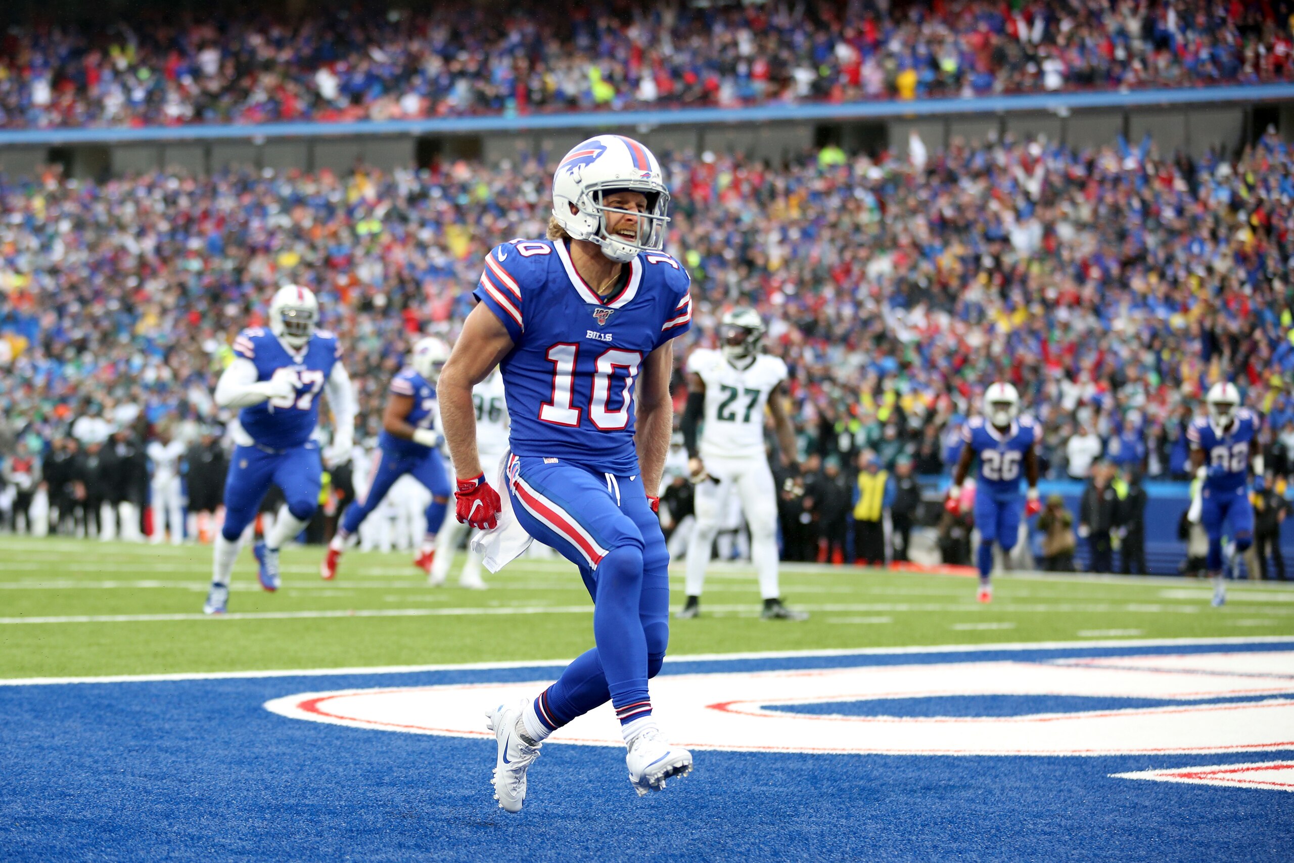 ORCHARD PARK, NEW YORK - OCTOBER 27: Cole Beasley #10 of the Buffalo Bills scores a touchdown during the second quarter of an NFL game against the Philadelphia Eagles at New Era Field on October 27, 2019 in Orchard Park, New York. (Photo by Bryan M. Benne ORCHARD PARK, NEW YORK - OCTOBER 27: Cole Beasley #10 of the Buffalo Bills scores a touchdown during the second quarter of an NFL game against the Philadelphia Eagles at New Era Field on October 27, 2019 in Orchard Park, New York. (Photo by Bryan M. Benne