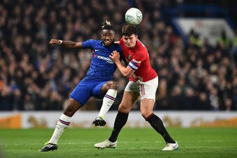 Chelsea's Belgian striker Michy Batshuayi (L) vies with Manchester United's English defender Harry Maguire during the English League Cup fourth round football match between Chelsea and Manchester United at Stamford Bridge in London on October 30, 2019. (P