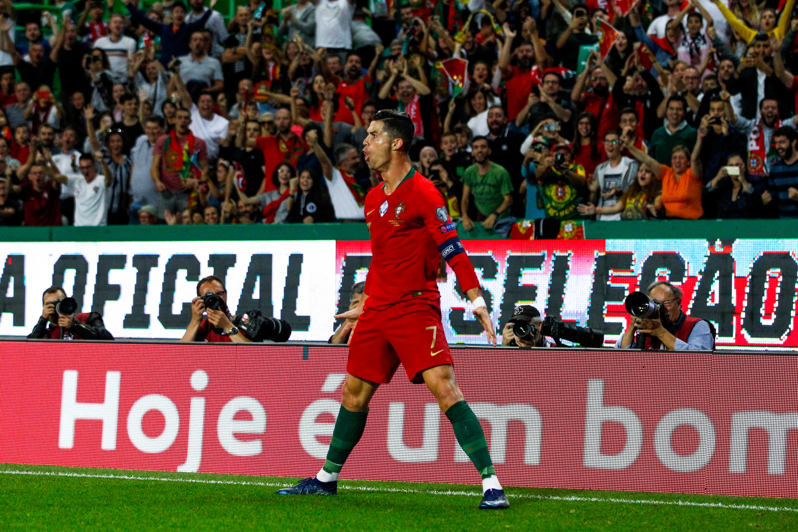 LISBOA, PORTUGAL - OCTOBER 11: Cristiano Ronaldo of Portugal celebrates goal 2-0 during the UEFA Nations league match between Portugal v Luxembourg at the Estádio José Alvalade (Lisboa) on October 11, 2019 in Lisboa Portugal (Photo by David S. Bustaman LISBOA, PORTUGAL - OCTOBER 11: Cristiano Ronaldo of Portugal celebrates goal 2-0 during the UEFA Nations league match between Portugal v Luxembourg at the Estádio José Alvalade (Lisboa) on October 11, 2019 in Lisboa Portugal (Photo by David S. Bustaman