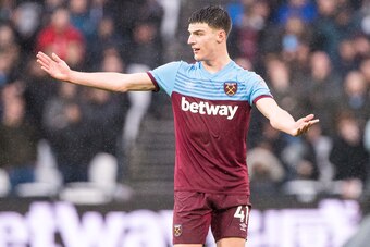 LONDON, ENGLAND - OCTOBER 26: Declan Rice of West Ham United reaction during the Premier League match between West Ham United and Sheffield United at London Stadium on October 26, 2019 in London, United Kingdom. (Photo by Sebastian Frej/MB Media/Getty Ima