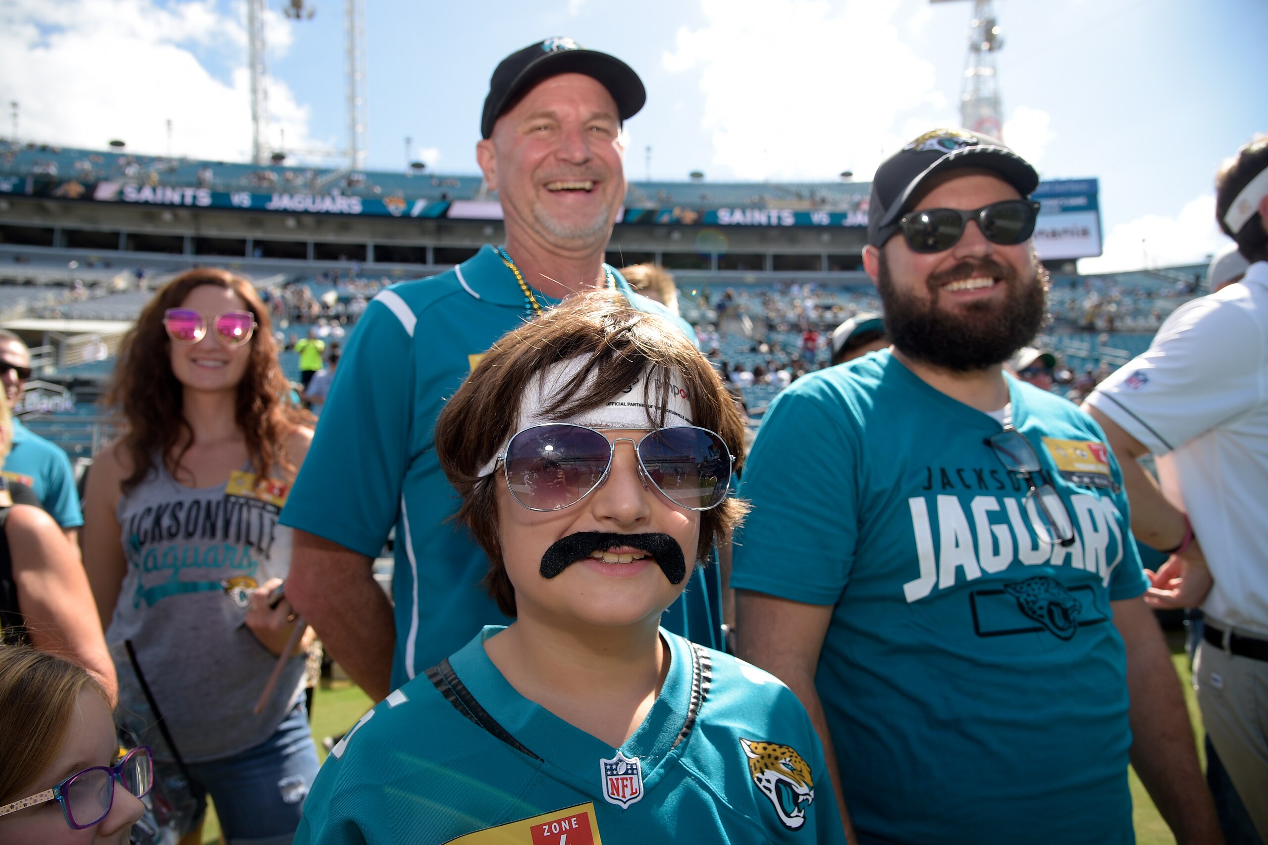 Gardner Minshew has proved to be someone fans want to rally around, but his inexperience has not won Jaguars veterans over compared to their trust in veteran Nick Foles.