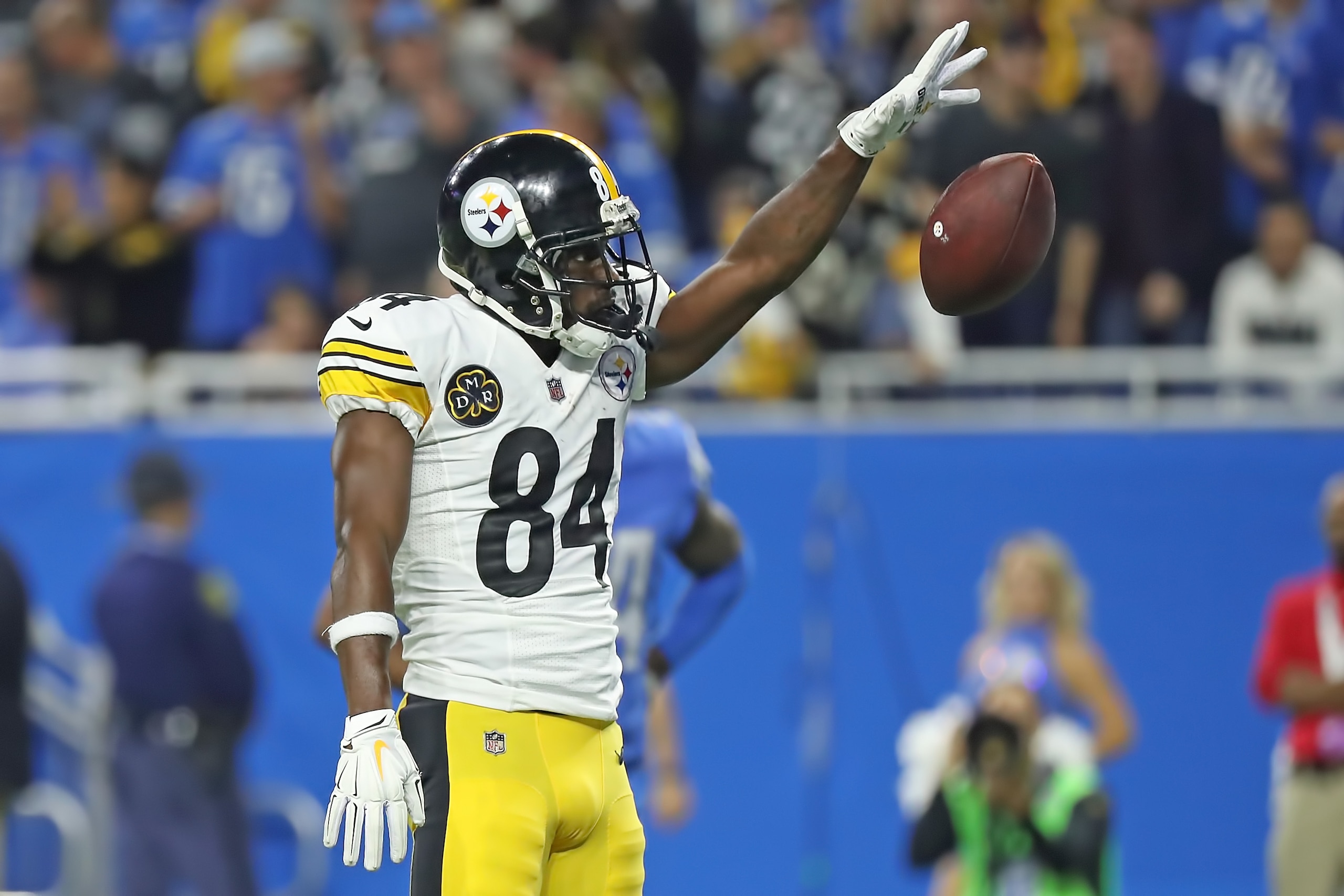 DETROIT, MI - OCTOBER 29: Antonio Brown #84 of the Pittsburgh Steelers drops the ball in celebration of a first down during the fourth quarter of the game against the Detroit Lions at Ford Field on October 29, 2017 in Detroit, Michigan. Pittsburgh Steeler