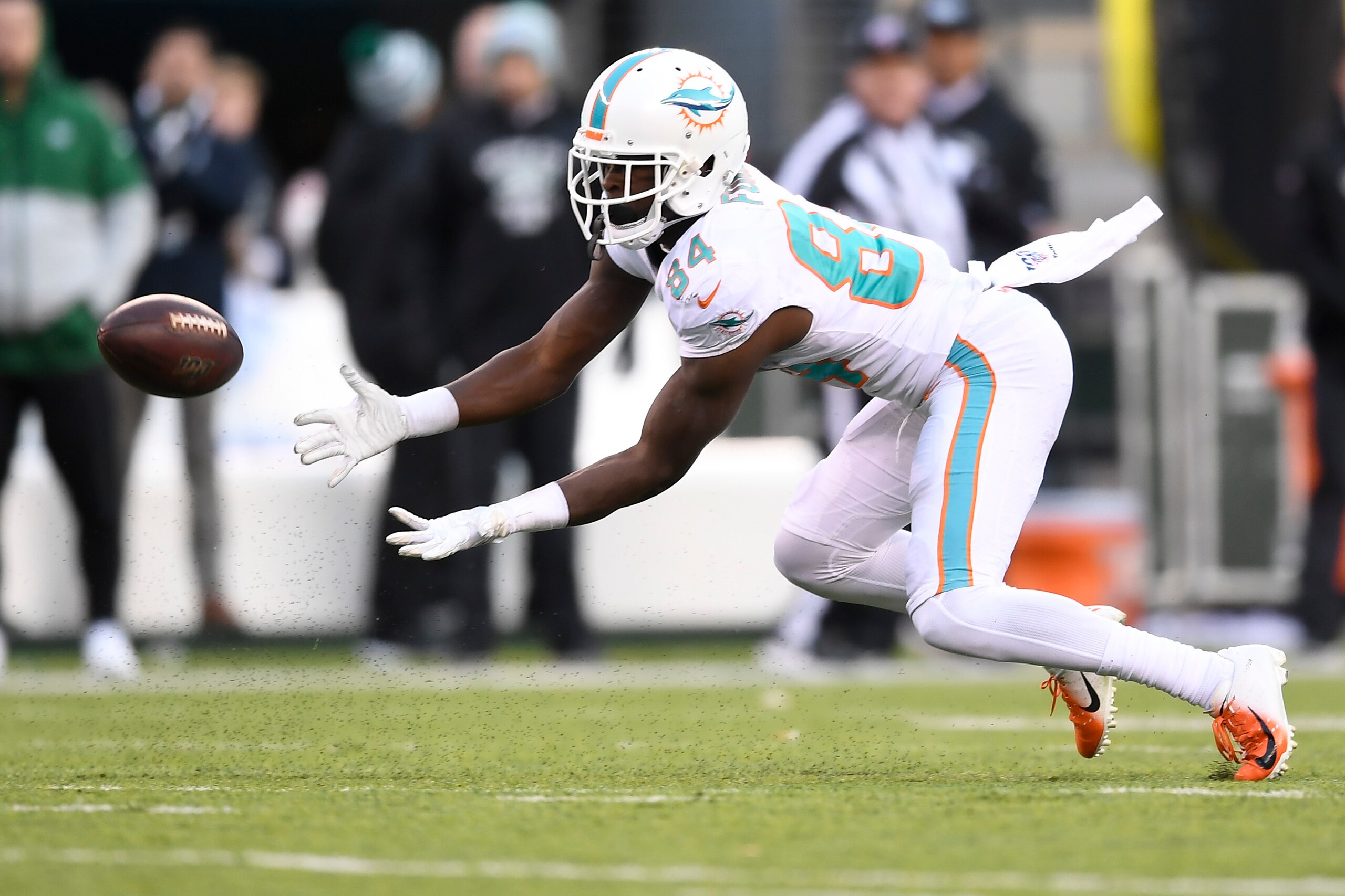 EAST RUTHERFORD, NEW JERSEY - DECEMBER 08: Isaiah Ford #84 of the Miami Dolphins makes a catch during the second half of the game against the New York Jets at MetLife Stadium on December 08, 2019 in East Rutherford, New Jersey. (Photo by Sarah Stier/Getty