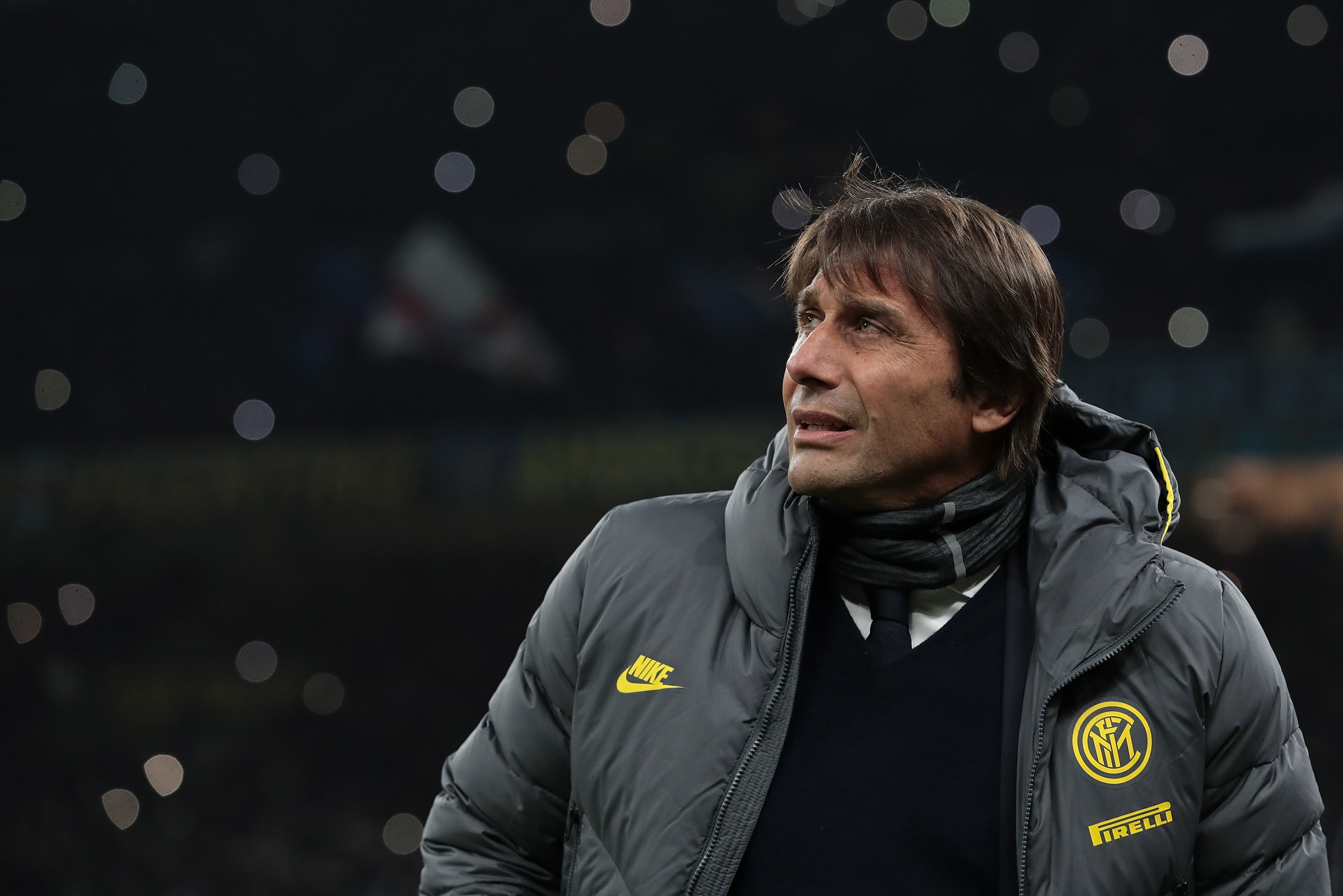 MILAN, ITALY - DECEMBER 10:  FC Internazionale coach Antonio Conte looks on during the UEFA Champions League group F match between FC Internazionale and FC Barcelona at Giuseppe Meazza Stadium on December 10, 2019 in Milan, Italy.  (Photo by Emilio Andreo
