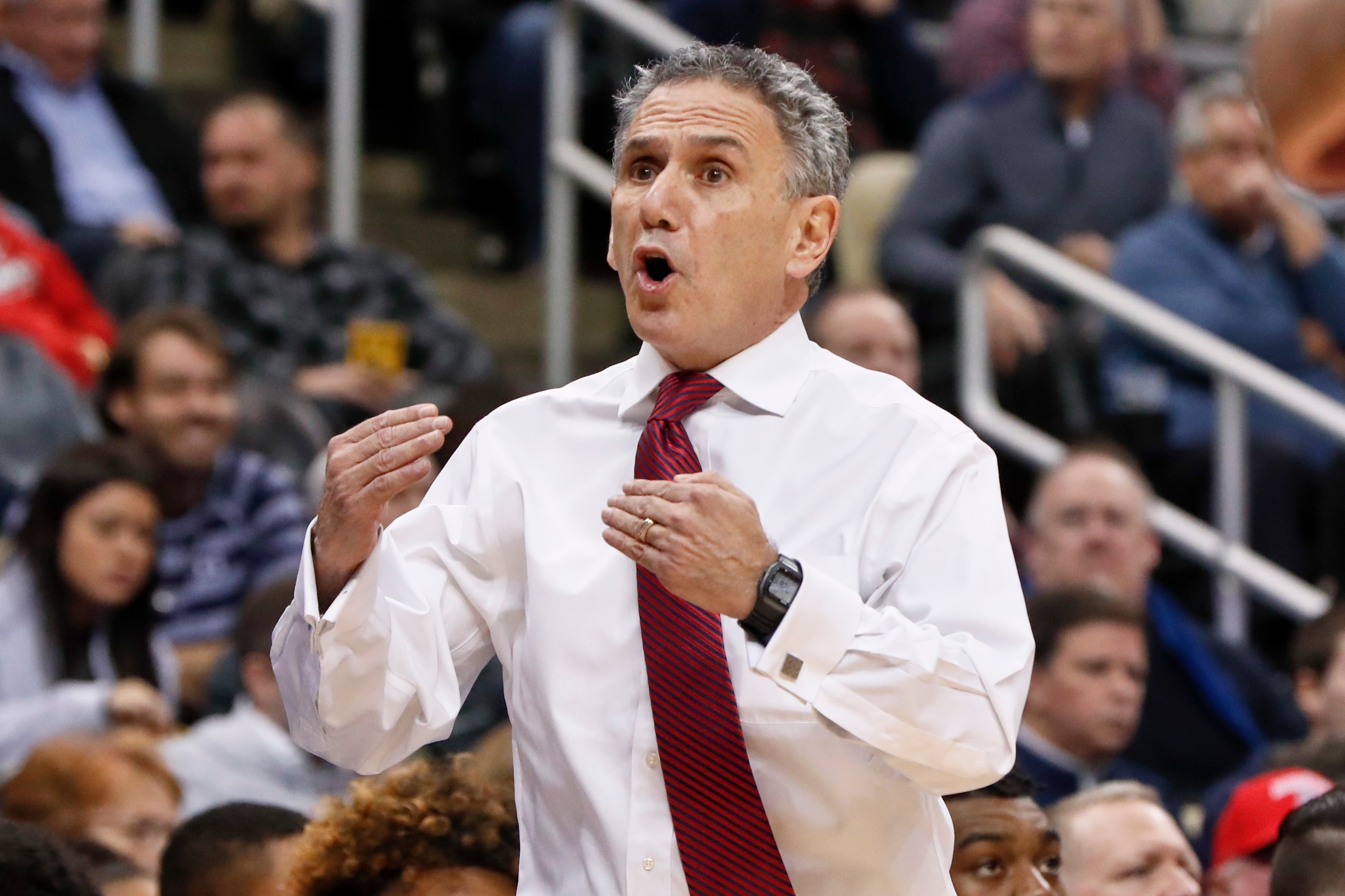 Duquesne head coach Keith Dambrot