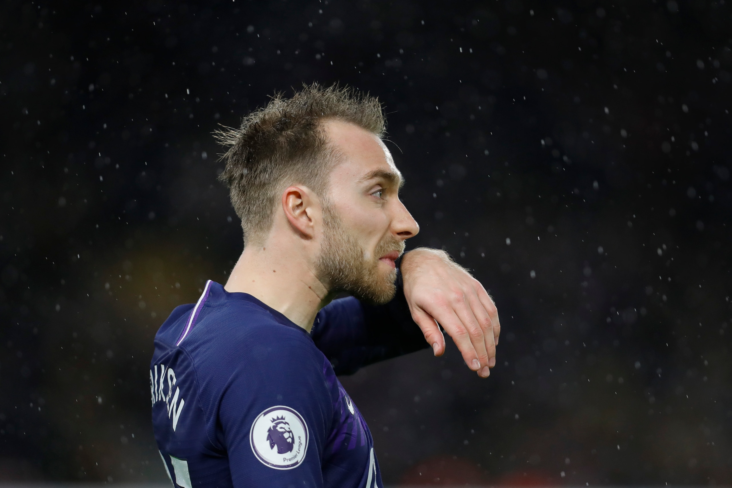 WOLVERHAMPTON, ENGLAND - DECEMBER 15: Christian Eriksen of Tottenham Hotspur during the Premier League match between Wolverhampton Wanderers and Tottenham Hotspur at Molineux on December 15, 2019 in Wolverhampton, United Kingdom. (Photo by James Baylis - 