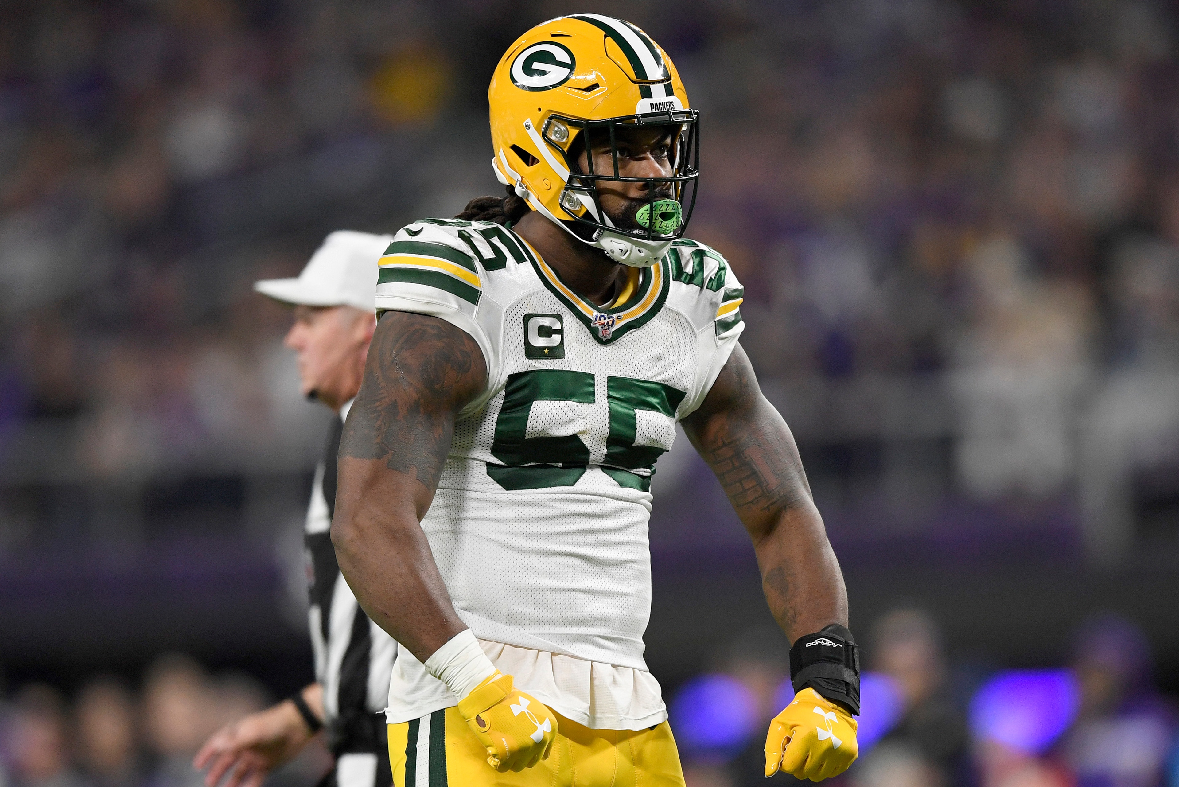 MINNEAPOLIS, MINNESOTA - DECEMBER 23: Outside linebacker Za'Darius Smith #55 of the Green Bay Packers celebrates a defensive play during the game against the Minnesota Vikings at U.S. Bank Stadium on December 23, 2019 in Minneapolis, Minnesota. (Photo by MINNEAPOLIS, MINNESOTA - DECEMBER 23: Outside linebacker Za'Darius Smith #55 of the Green Bay Packers celebrates a defensive play during the game against the Minnesota Vikings at U.S. Bank Stadium on December 23, 2019 in Minneapolis, Minnesota. (Photo by