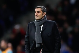 BARCELONA, SPAIN - JANUARY 04: Ernesto Valverde of FC Barcelona follows the action during the Liga match between RCD Espanyol and FC Barcelona at RCDE Stadium on January 04, 2020 in Barcelona, Spain. (Photo by Eric Alonso/MB Media/Getty Images)
