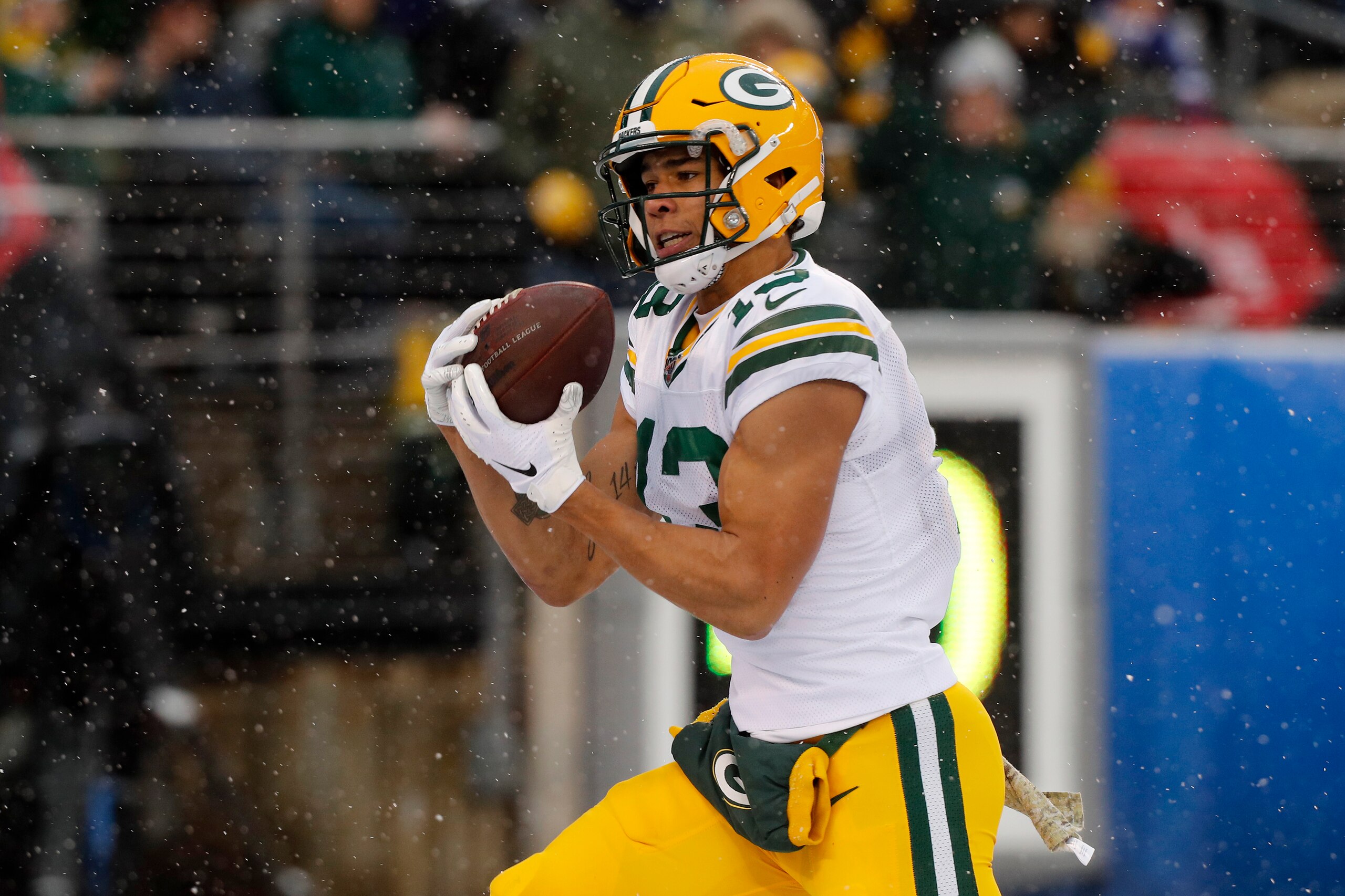 EAST RUTHERFORD, NEW JERSEY - DECEMBER 01:  (NEW YORK DAILIES OUT)   Allen Lazard #13 of the Green Bay Packers hauls in a touchdown reception against the New York Giants at MetLife Stadium on December 01, 2019 in East Rutherford, New Jersey.  The Packers 
