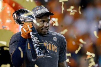 Von Miller's Broncos struggled down the stretch of the 2015 regular season before winning their last two games and carrying that momentum to a Super Bowl title.