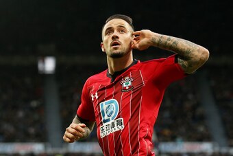 NEWCASTLE UPON TYNE, ENGLAND - DECEMBER 08: Danny Ings of Southampton celebrates after scoring his team's first goal during the Premier League match between Newcastle United and Southampton FC at St. James Park on December 08, 2019 in Newcastle upon Tyne,