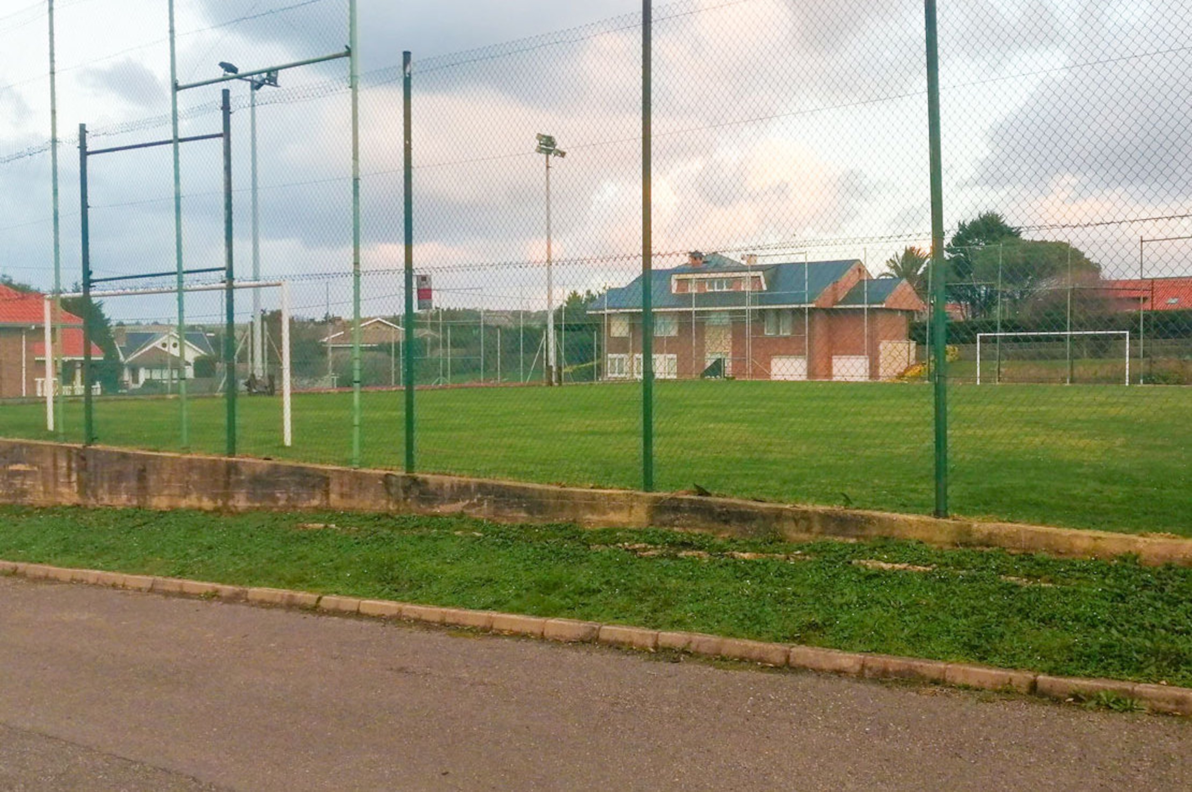 Quique Setien's house complete with 7-a-side pitch Quique Setien's house complete with 7-a-side pitch