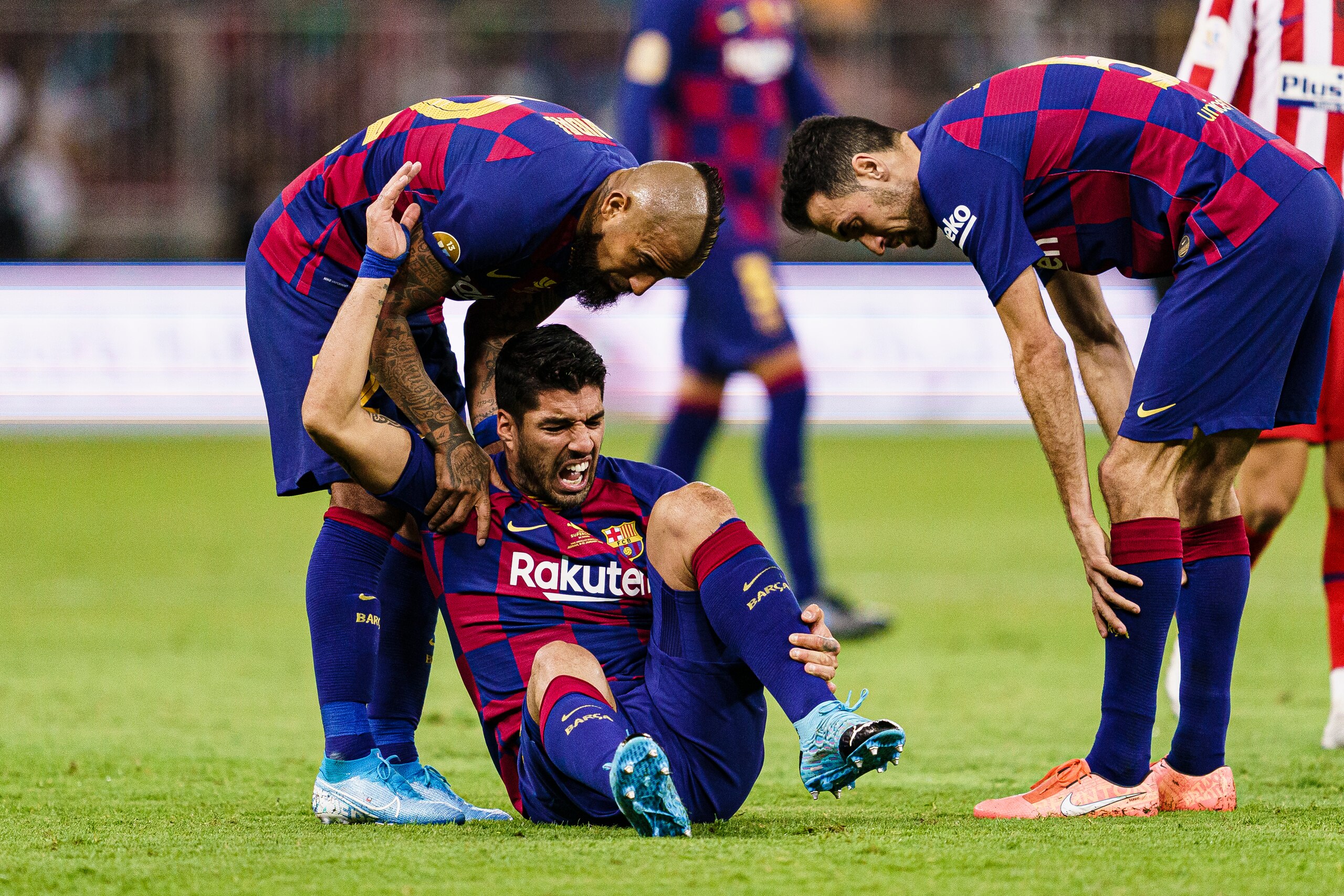 JEDDAH, SAUDI ARABIA - JANUARY 09: Luis Suarez of FC Barcelona (C) reacts during the Supercopa de Espana Semi-Final match between FC Barcelona and Club Atletico de Madrid at King Abdullah Sports City on January 9, 2020 in Jeddah, Saudi Arabia. (Photo by R