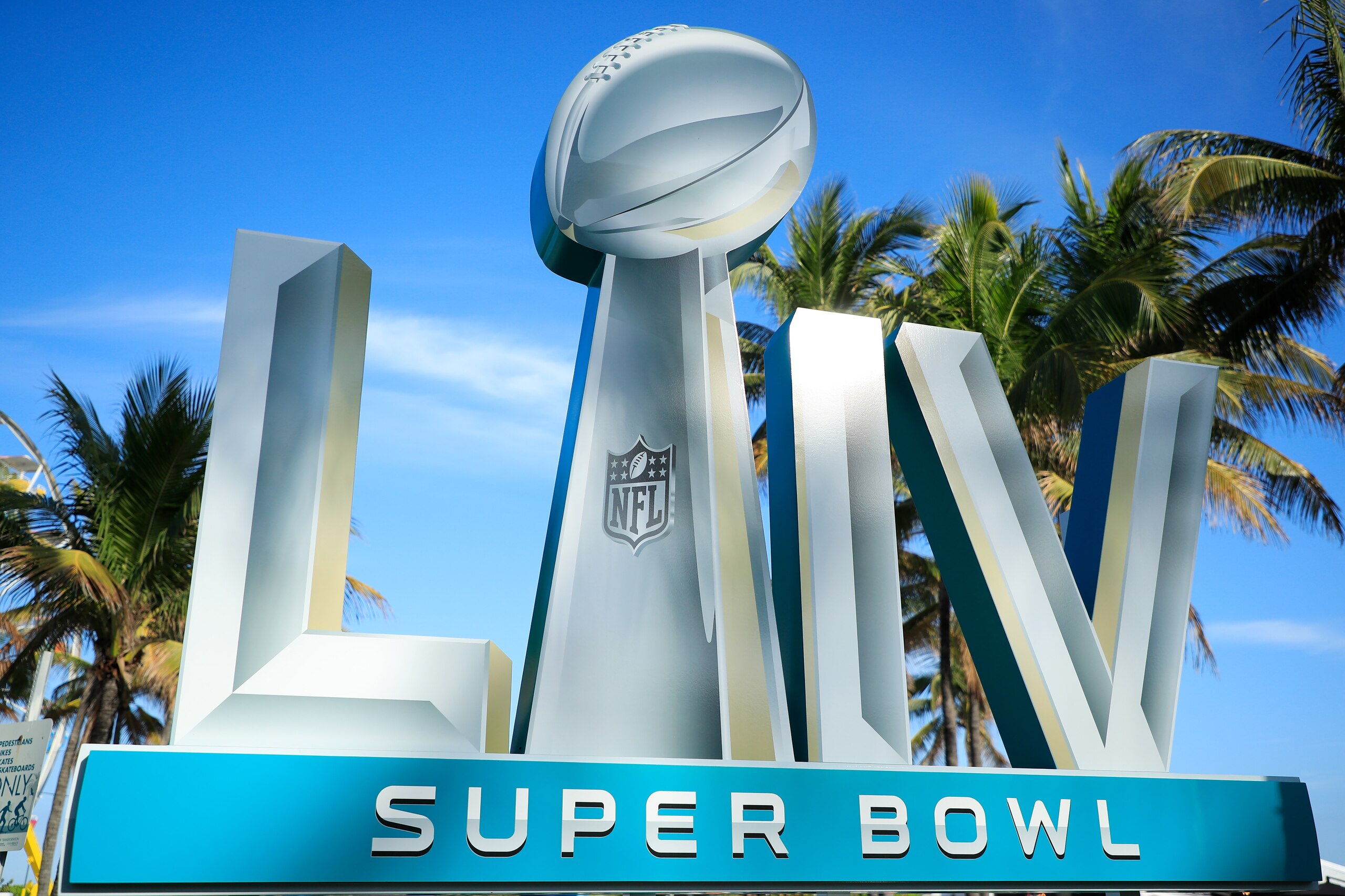 MIAMI BEACH, FLORIDA - JANUARY 30: Signage is displayed near the FOX Sports South Beach studio compound prior to Super Bowl LIV on January 30, 2020 in Miami Beach, Florida. The San Francisco 49ers will face the Kansas City Chiefs in the 54th playing of th MIAMI BEACH, FLORIDA - JANUARY 30: Signage is displayed near the FOX Sports South Beach studio compound prior to Super Bowl LIV on January 30, 2020 in Miami Beach, Florida. The San Francisco 49ers will face the Kansas City Chiefs in the 54th playing of th