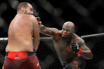 Lewis is tied for most KOs in UFC heavyweight history at 10.
