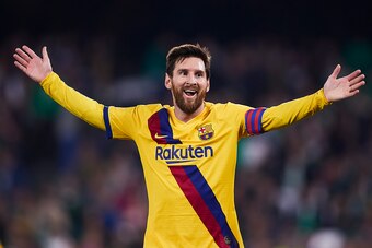 SEVILLE, SPAIN - FEBRUARY 09: Lionel Messi of FC Barcelona reacts during the Liga match between Real Betis Balompie and FC Barcelona at Estadio Benito Villamarin on February 09, 2020 in Seville, Spain. (Photo by Fran Santiago/Quality Sport Images/Getty Im