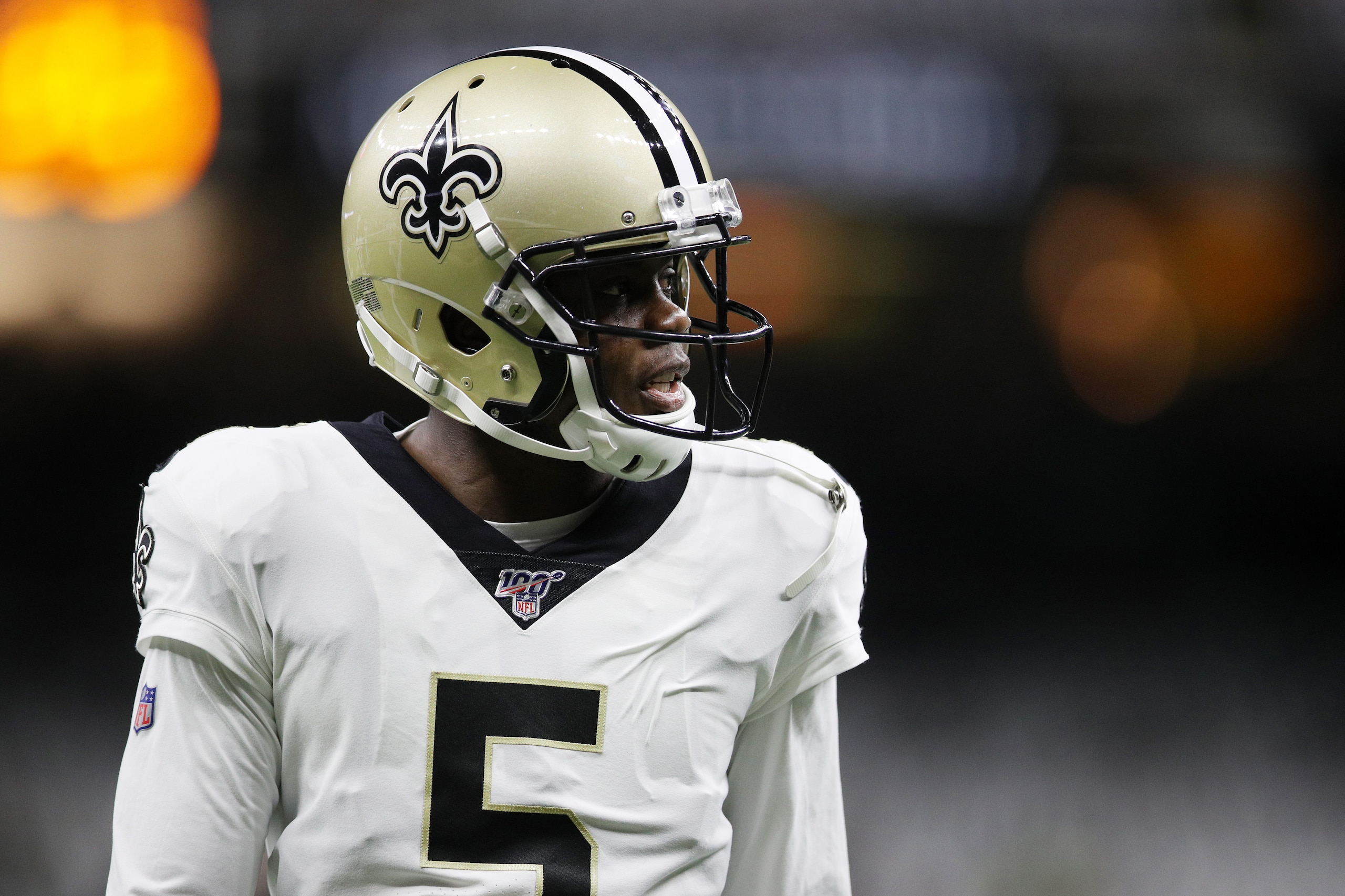 NEW ORLEANS, LOUISIANA - JANUARY 05: Teddy Bridgewater #5 of the New Orleans Saints warms up before the NFC Wild Card Playoff game against the Minnesota Vikings at Mercedes Benz Superdome on January 05, 2020 in New Orleans, Louisiana. (Photo by Chris Gray