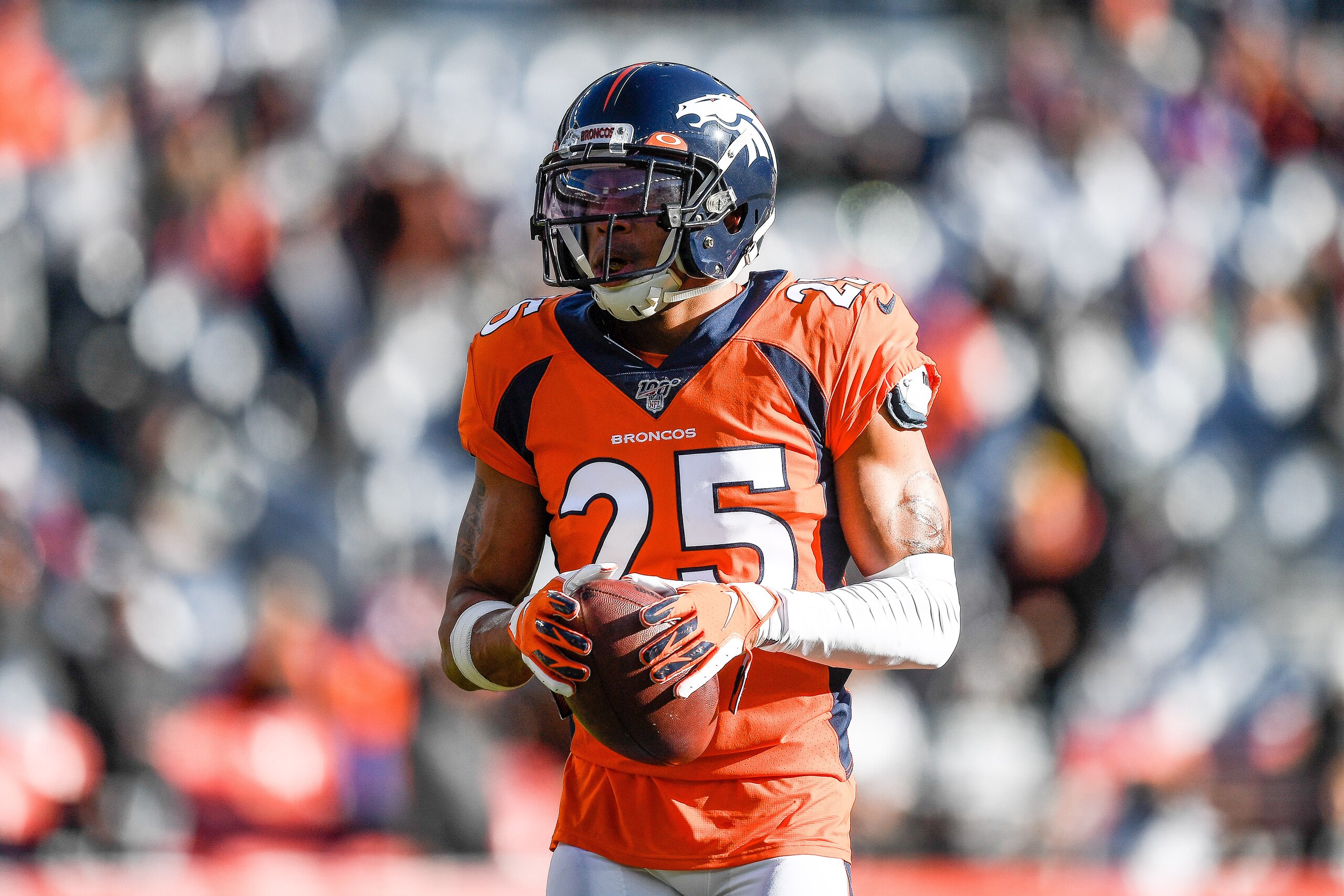 DENVER, CO - DECEMBER 29: Chris Harris Jr. #25 of the Denver Broncos walks on the field before a game against the Oakland Raiders at Empower Field at Mile High on December 29, 2019 in Denver, Colorado. (Photo by Dustin Bradford/Getty Images) DENVER, CO - DECEMBER 29: Chris Harris Jr. #25 of the Denver Broncos walks on the field before a game against the Oakland Raiders at Empower Field at Mile High on December 29, 2019 in Denver, Colorado. (Photo by Dustin Bradford/Getty Images)