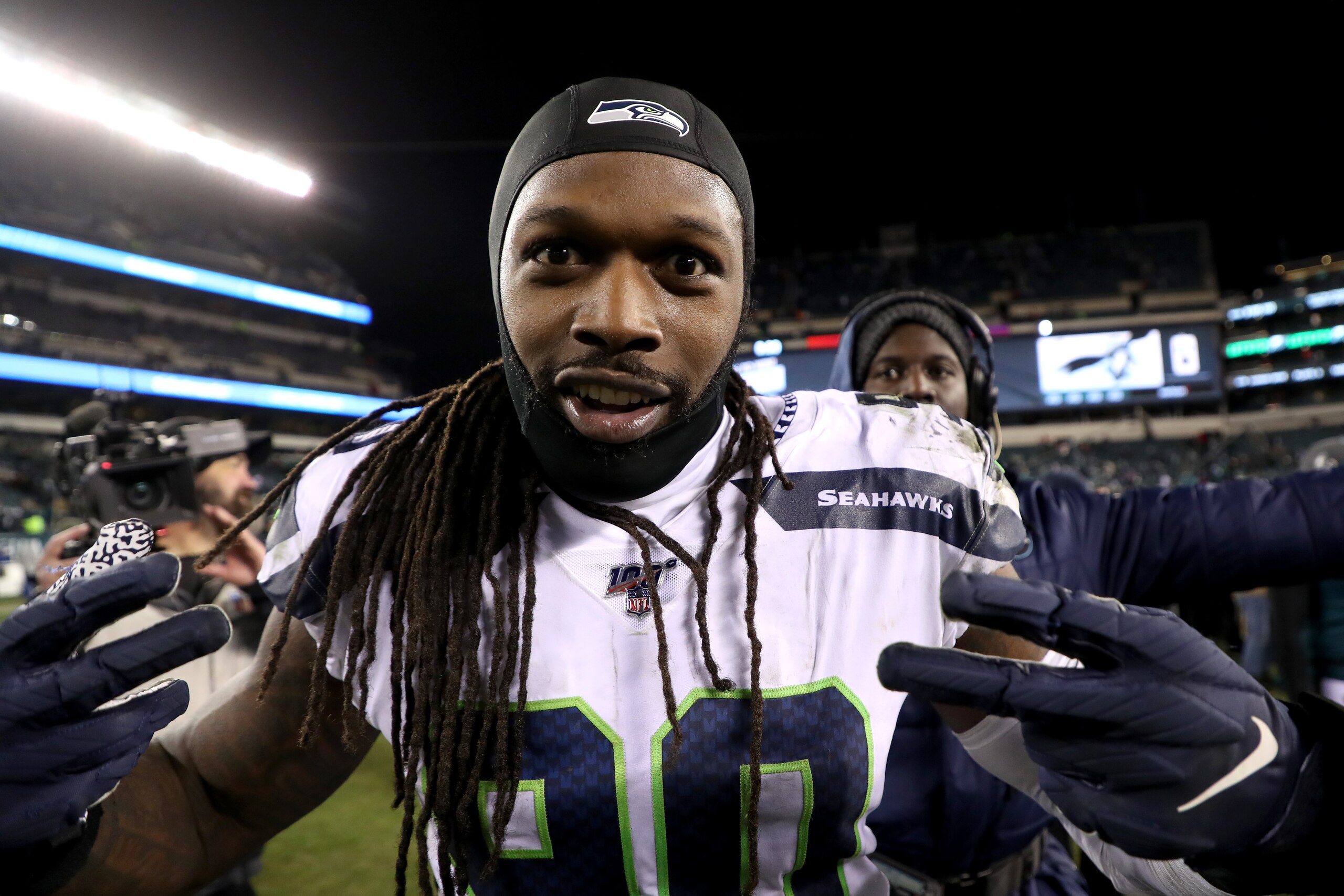 PHILADELPHIA, PENNSYLVANIA - JANUARY 05: Jadeveon Clowney #90 of the Seattle Seahawks celebrates following the Seahawks NFC Wild Card Playoff game win over the Philadelphia Eagles at Lincoln Financial Field on January 05, 2020 in Philadelphia, Pennsylvani PHILADELPHIA, PENNSYLVANIA - JANUARY 05: Jadeveon Clowney #90 of the Seattle Seahawks celebrates following the Seahawks NFC Wild Card Playoff game win over the Philadelphia Eagles at Lincoln Financial Field on January 05, 2020 in Philadelphia, Pennsylvani