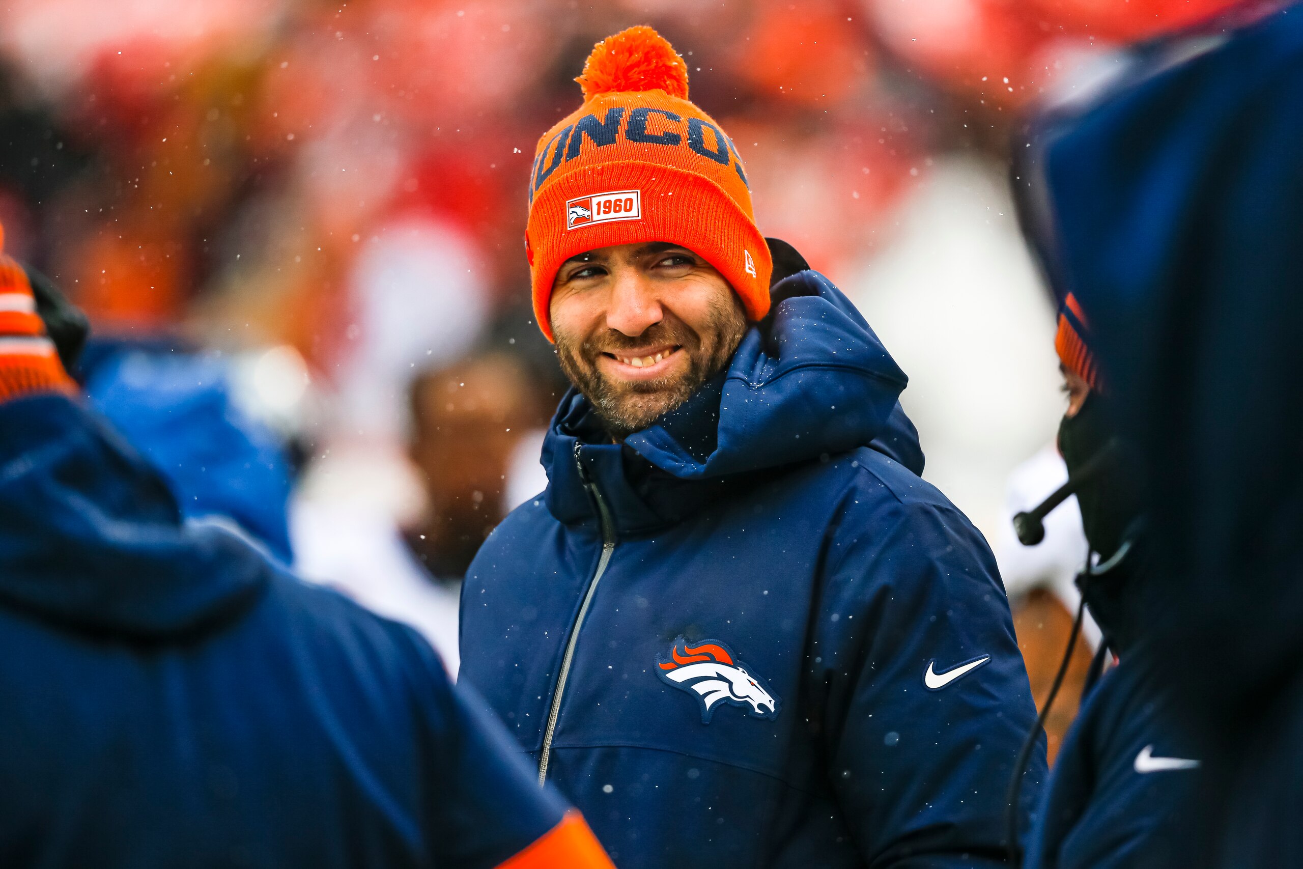 KANSAS CITY, MO - DECEMBER 15: Denver Broncos quarterback Joe Flacco stands on the sidelines during the game against the Kansas City Chiefs at Arrowhead Stadium on December 15, 2019 in Kansas City, Missouri. (Photo by David Eulitt/Getty Images) KANSAS CITY, MO - DECEMBER 15: Denver Broncos quarterback Joe Flacco stands on the sidelines during the game against the Kansas City Chiefs at Arrowhead Stadium on December 15, 2019 in Kansas City, Missouri. (Photo by David Eulitt/Getty Images)