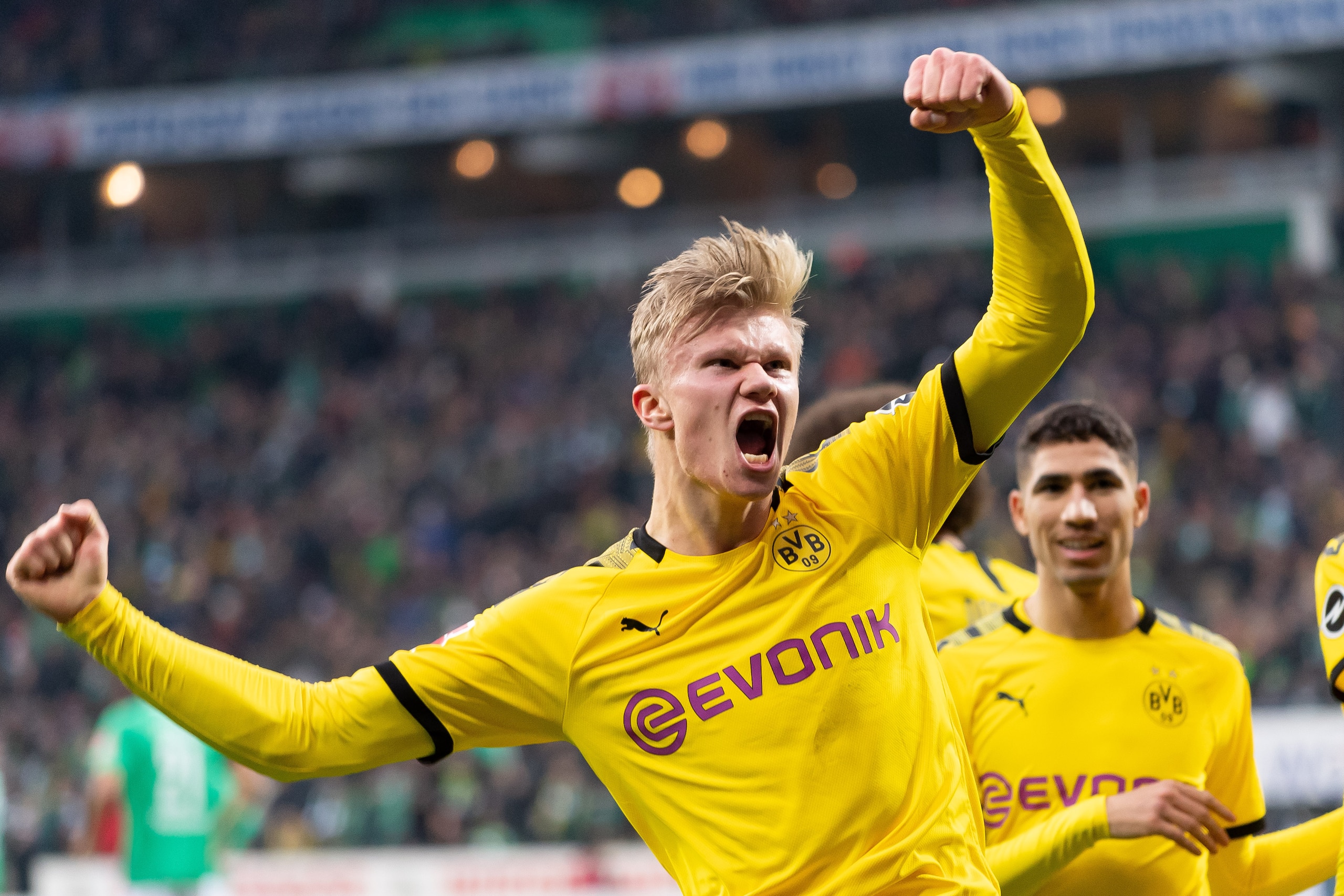 BREMEN, GERMANY - FEBRUARY 22: (BILD ZEITUNG OUT) Erling Haaland of Borussia Dortmund celebrates after scoring his team's second goal during the Bundesliga match between SV Werder Bremen and Borussia Dortmund at Wohninvest Weserstadion on February 22, 202
