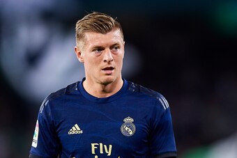 SEVILLE, SPAIN - MARCH 08: Toni Kroos of Real Madrid CF looks on during the Liga match between Real Betis Balompie and Real Madrid CF at Estadio Benito Villamarin on March 08, 2020 in Seville, Spain.  (Photo by Silvestre Szpylma/Quality Sport Images/Getty