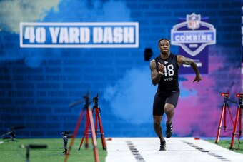 INDIANAPOLIS, IN - FEBRUARY 27: Wide receiver Henry Ruggs III of Alabama runs the 40-yard dash during the NFL Scouting Combine at Lucas Oil Stadium on February 27, 2020 in Indianapolis, Indiana. (Photo by Joe Robbins/Getty Images)