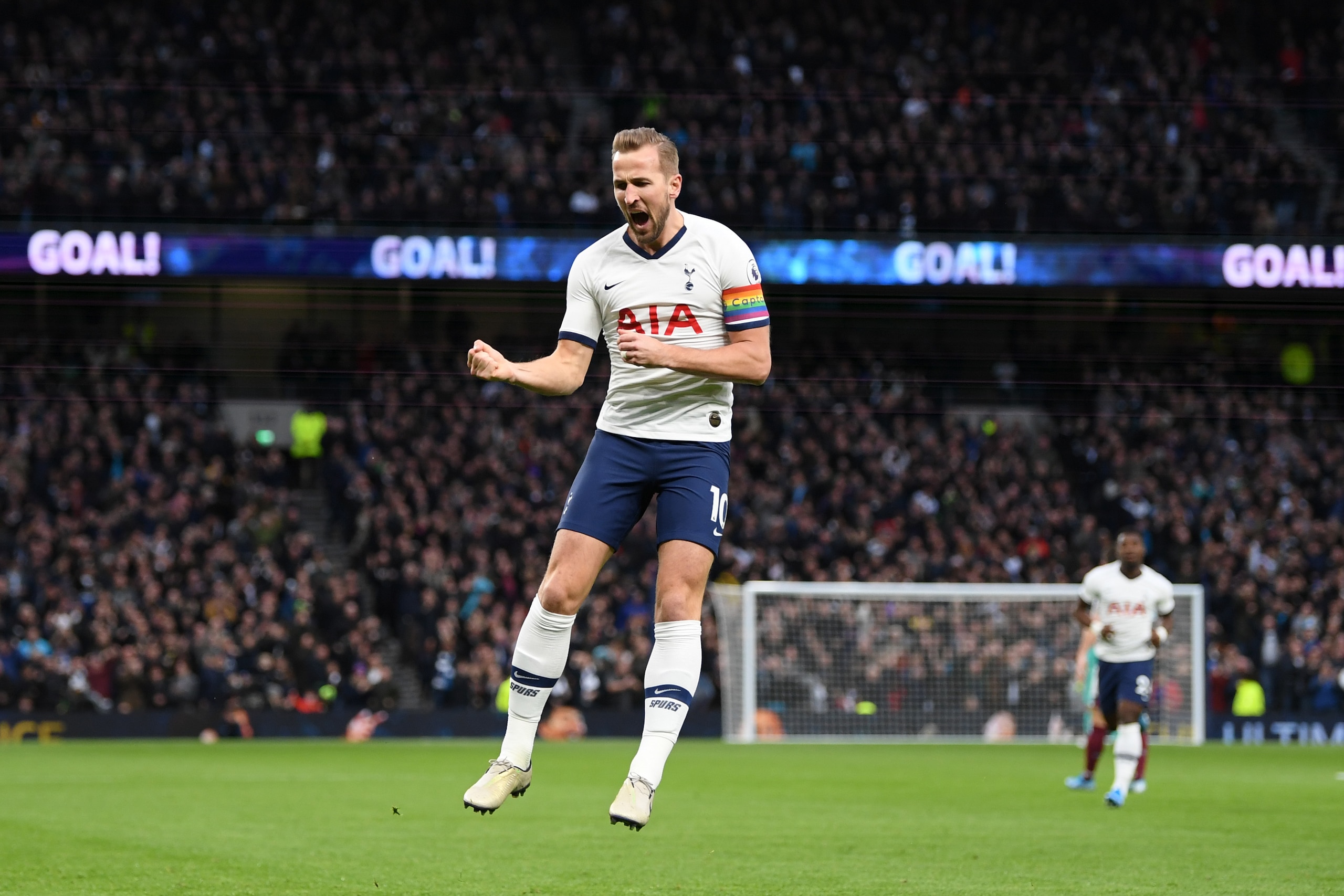 LONDON, ENGLAND - DECEMBER 07: Harry Kane of Tottenham Hotspur celebrates after scoring his team's first goal during the Premier League match between Tottenham Hotspur and Burnley FC at Tottenham Hotspur Stadium on December 07, 2019 in London, United King LONDON, ENGLAND - DECEMBER 07: Harry Kane of Tottenham Hotspur celebrates after scoring his team's first goal during the Premier League match between Tottenham Hotspur and Burnley FC at Tottenham Hotspur Stadium on December 07, 2019 in London, United King