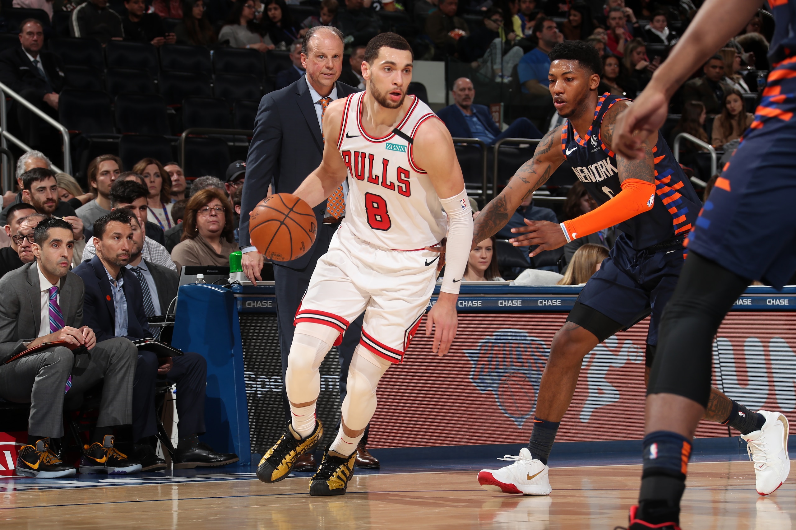 NEW YORK, NY - FEBRUARY 29: Zach LaVine #8 of the Chicago Bulls handles the ball against the New York Knicks on February 29, 2020 at Madison Square Garden in New York City, New York. NOTE TO USER: User expressly acknowledges and agrees that, by downloadi NEW YORK, NY - FEBRUARY 29: Zach LaVine #8 of the Chicago Bulls handles the ball against the New York Knicks on February 29, 2020 at Madison Square Garden in New York City, New York. NOTE TO USER: User expressly acknowledges and agrees that, by downloadi