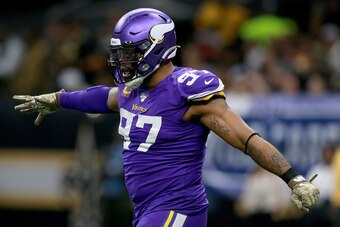 NEW ORLEANS, LOUISIANA - JANUARY 05: Everson Griffen #97 of the Minnesota Vikings reacts to a play in the NFC Wild Card Playoff game against the New Orleans Saints at Mercedes Benz Superdome on January 05, 2020 in New Orleans, Louisiana. (Photo by Sean Ga