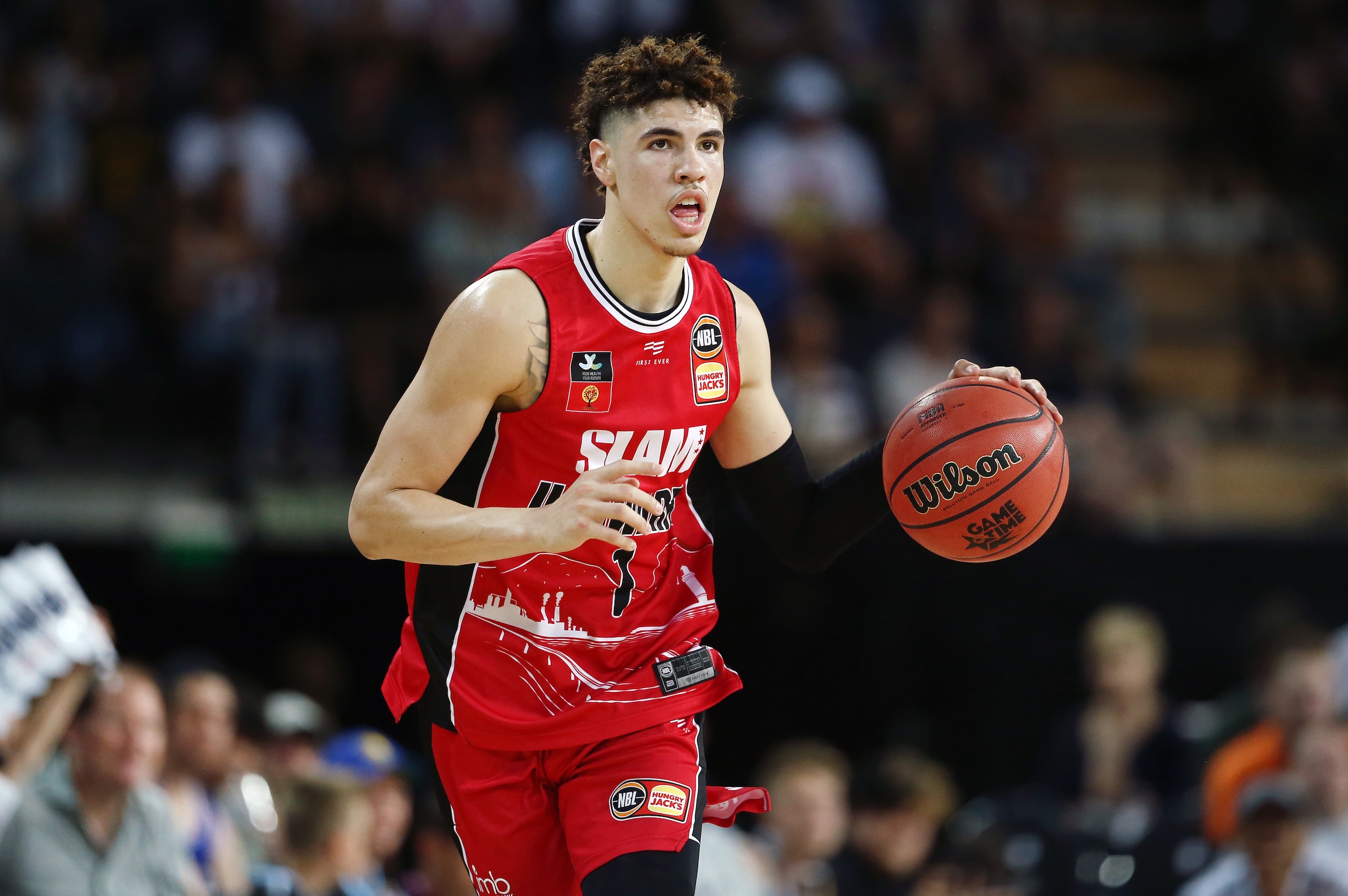 AUCKLAND, NEW ZEALAND - NOVEMBER 30: LaMelo Ball of the Hawks in action during the round 9 NBL match between the New Zealand Breakers and the Illawarra Hawks at Spark Arena on November 30, 2019 in Auckland, New Zealand. (Photo by Anthony Au-Yeung/Getty Im