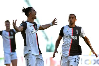 TURIN, ITALY - JULY 04: Cristiano Ronaldo of Juventus FC celebrates a goal during the Serie A match between Juventus and Torino FC at Allianz Stadium on July 04, 2020 in Turin, Italy. (Photo by Stefano Guidi/Getty Images)