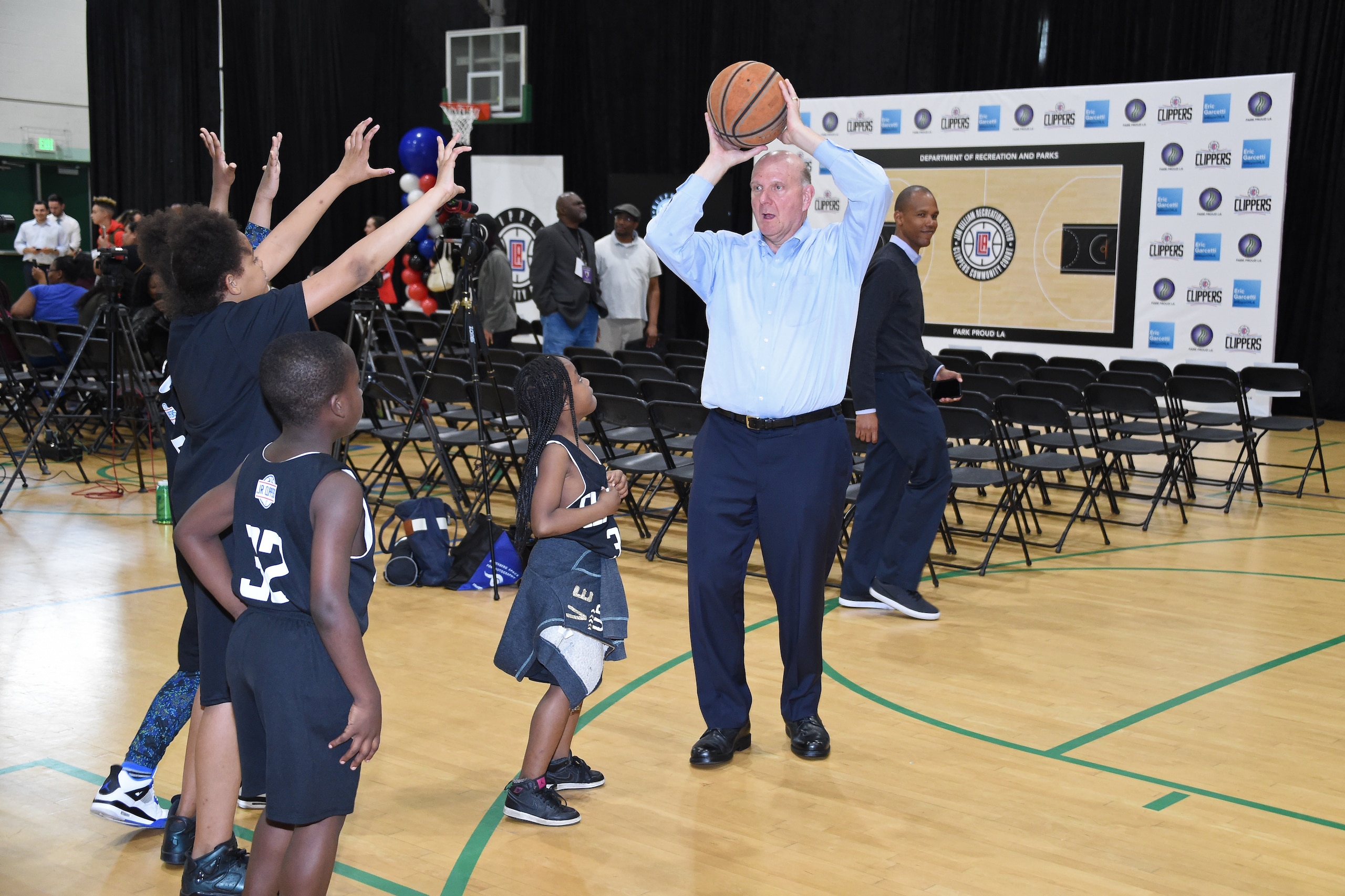 LOS ANGELES, CA - APRIL 02: Owner of the LA Clippers, Steve Ballmer participates in the announcement of a major gift to renovate nearly 350 public basketball courts in the city at Jim Gilliam Recreation Center on April 02, 2018 in Los Angeles, California.