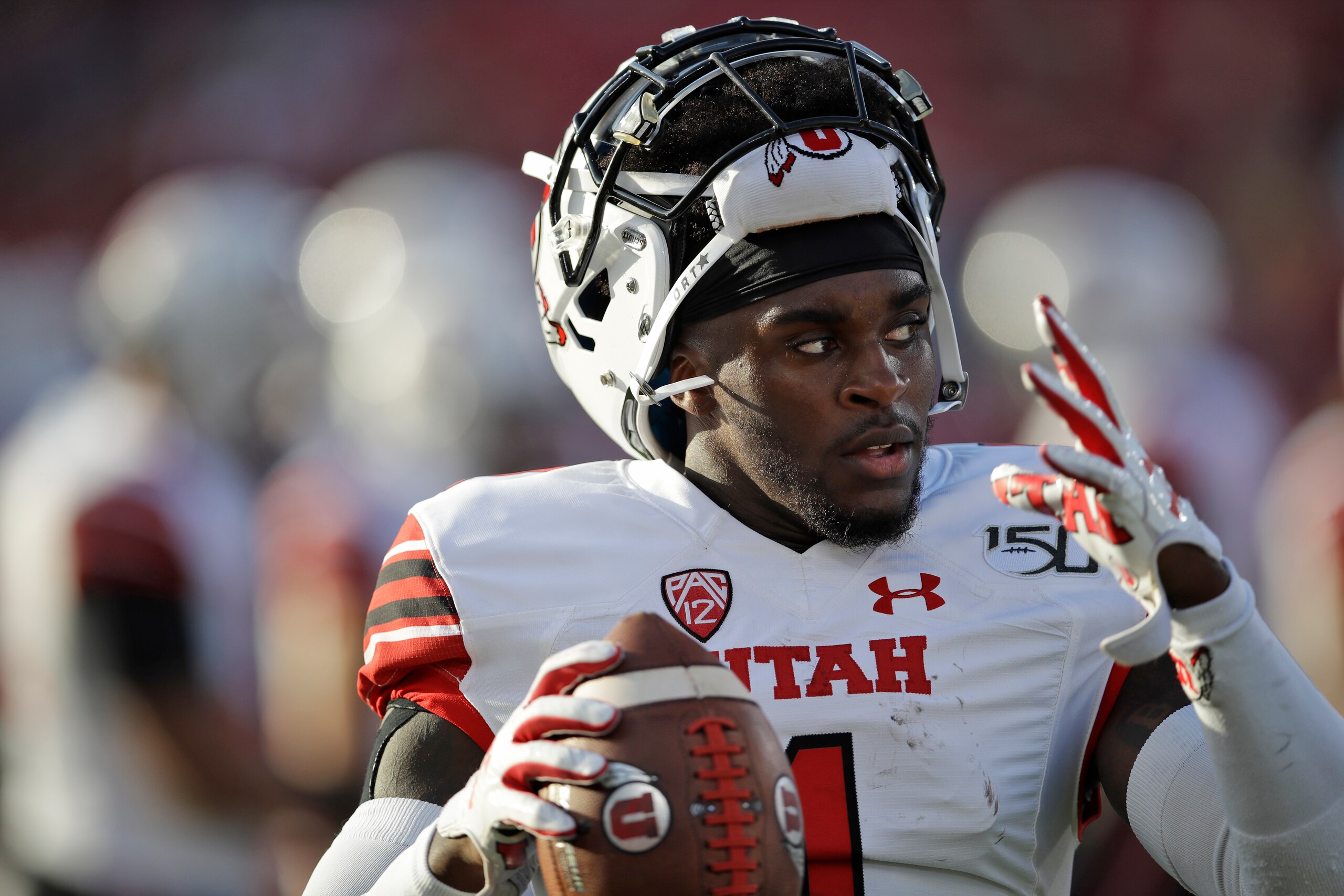Cornerback Jaylon Johnson