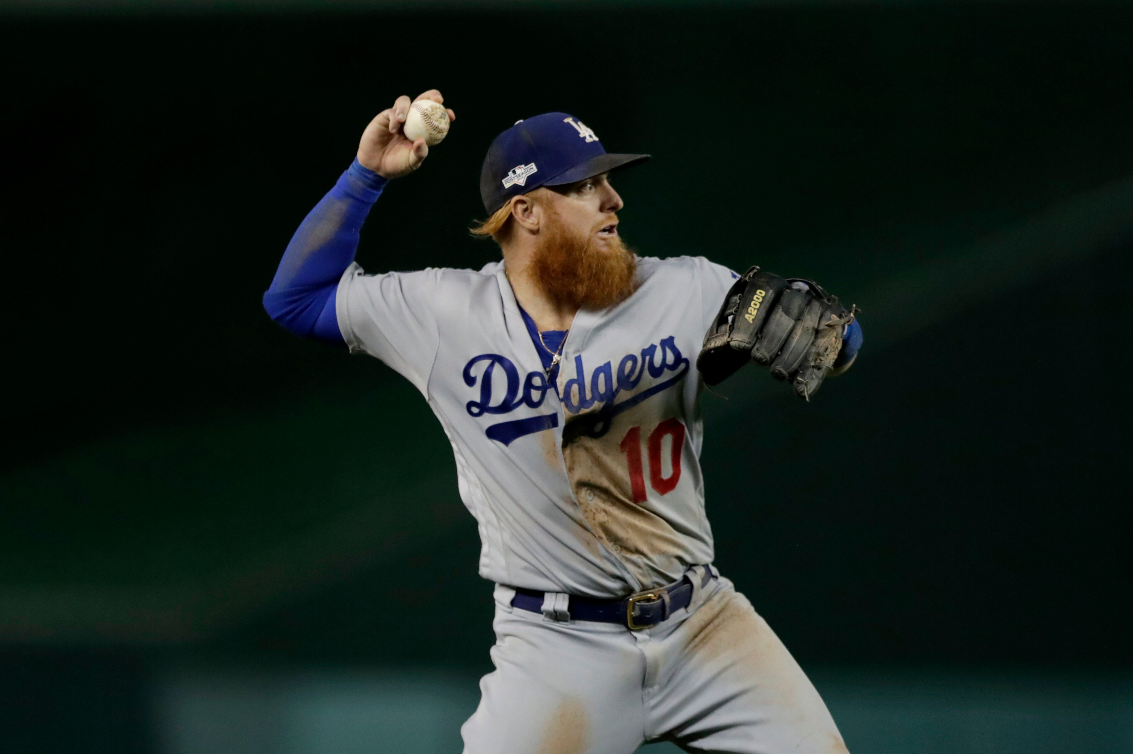 LeMahieu could replace Justin Turner at third base.