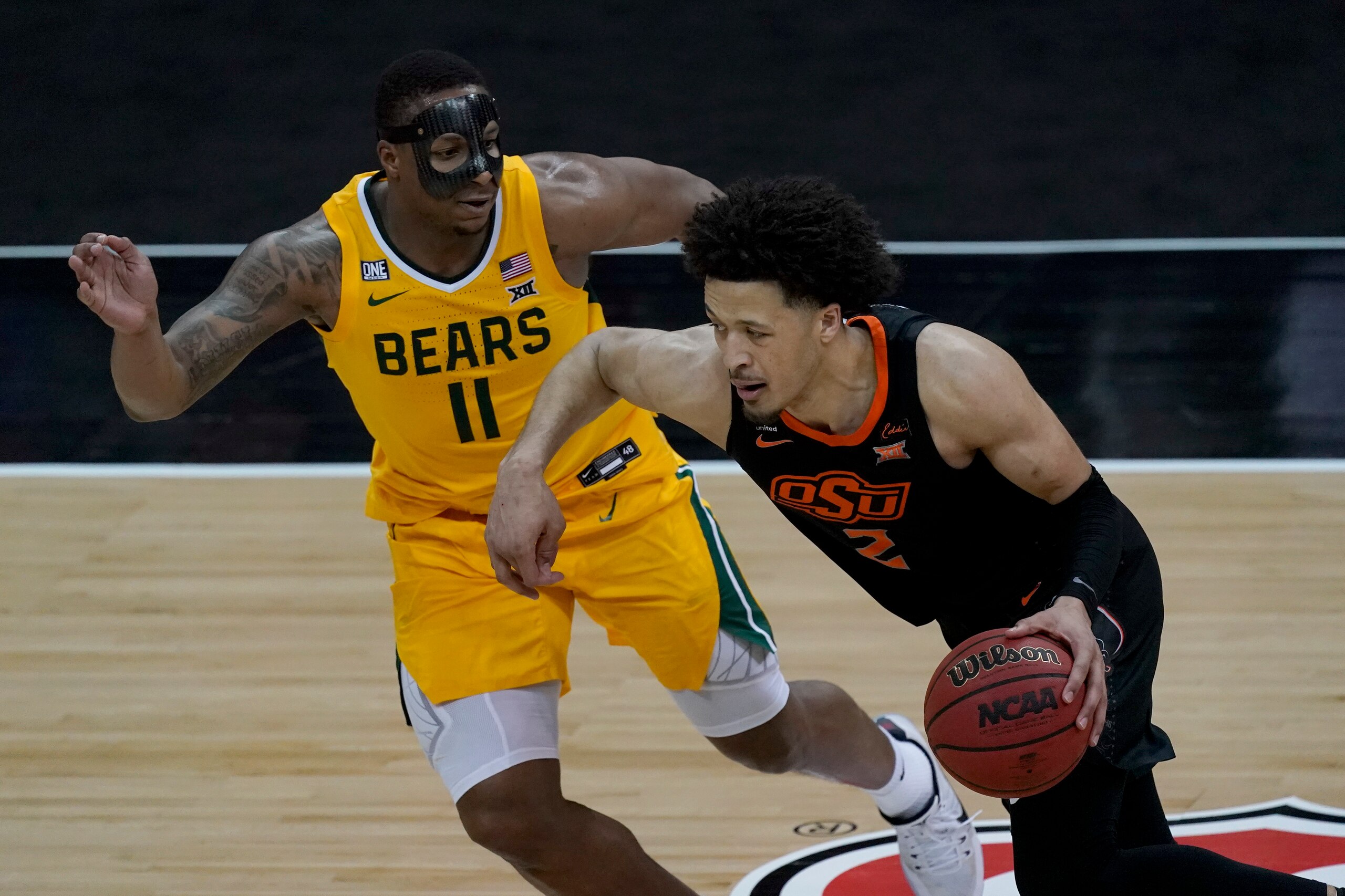 Cade Cunningham (right) Cade Cunningham (right)