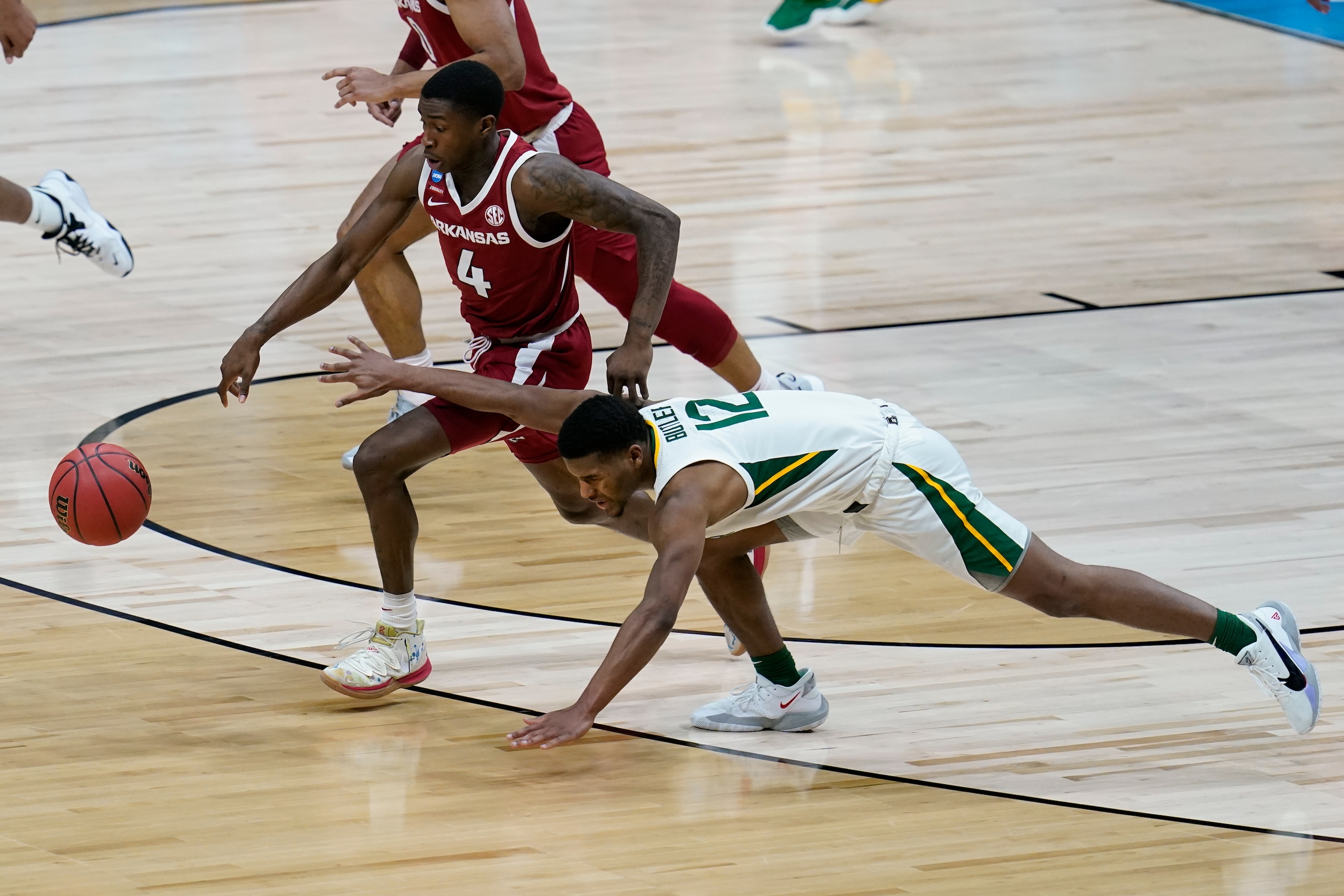 Jared Butler (right)