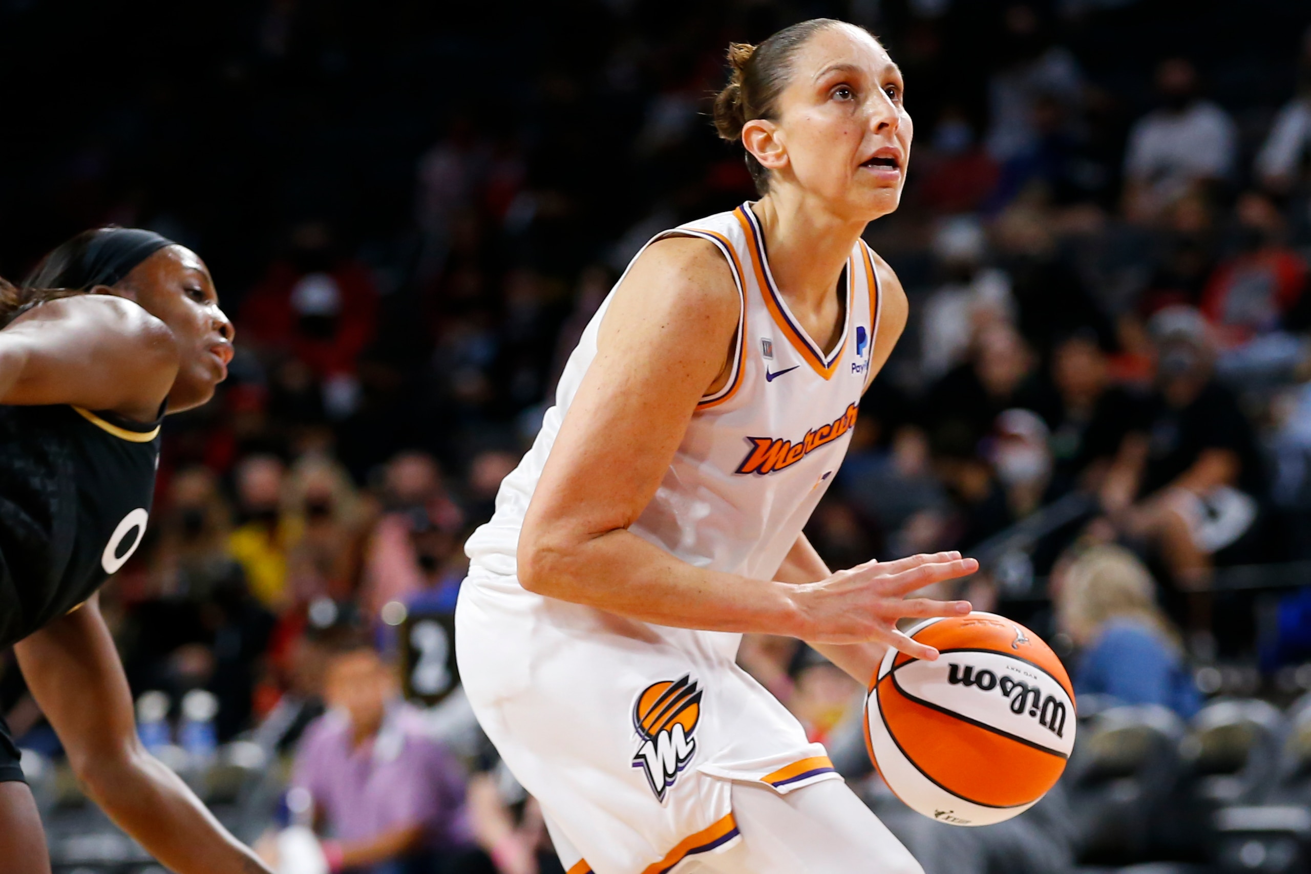 Would a WNBA championship over the Chicago Sky factor into Diana Taurasi's retirement timeline plans?