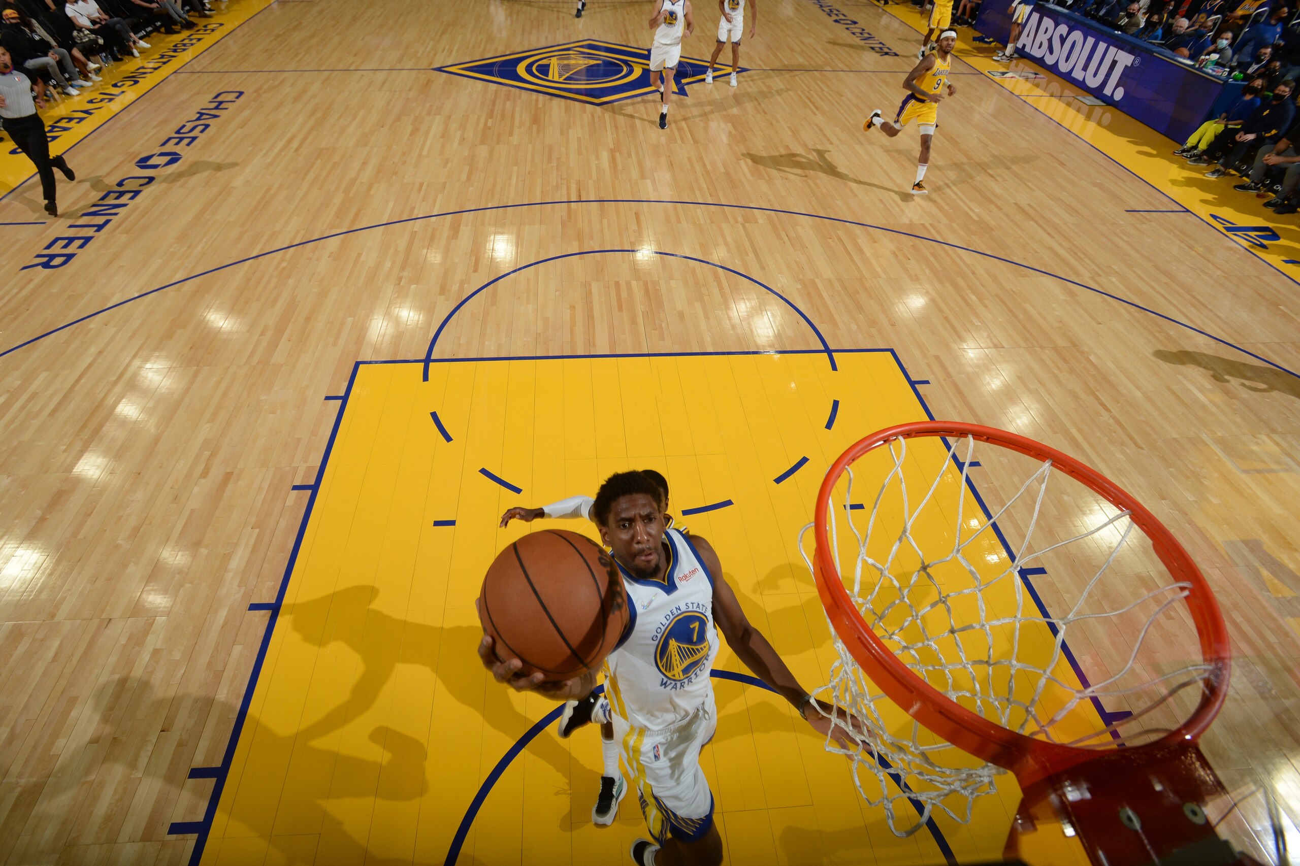 SAN FRANCISCO, CA - OCTOBER 8: Langston Galloway #7 of the Golden State Warriors drives to the basket during a preseason game against the Los Angeles Lakers on October 8, 2021 at Chase Center in San Francisco, California. NOTE TO USER: User expressly ackn