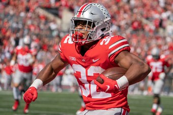 COLUMBUS, OH - OCTOBER 09: Ohio State Buckeyes running back TreVeyon Henderson #32 reacts to scoring a touchdown during the game between the Ohio State Buckeyes and the Maryland Terrapins at Ohio Stadium in Columbus, Ohio on October 9, 2021.(Photo by Jaso