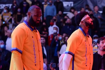 LOS ANGELES, CA - DECEMBER 3: Anthony Davis #3 of the Los Angeles Lakers listens to the national anthem before the game against the LA Clippers on December 3, 2021 at STAPLES Center in Los Angeles, California. NOTE TO USER: User expressly acknowledges and